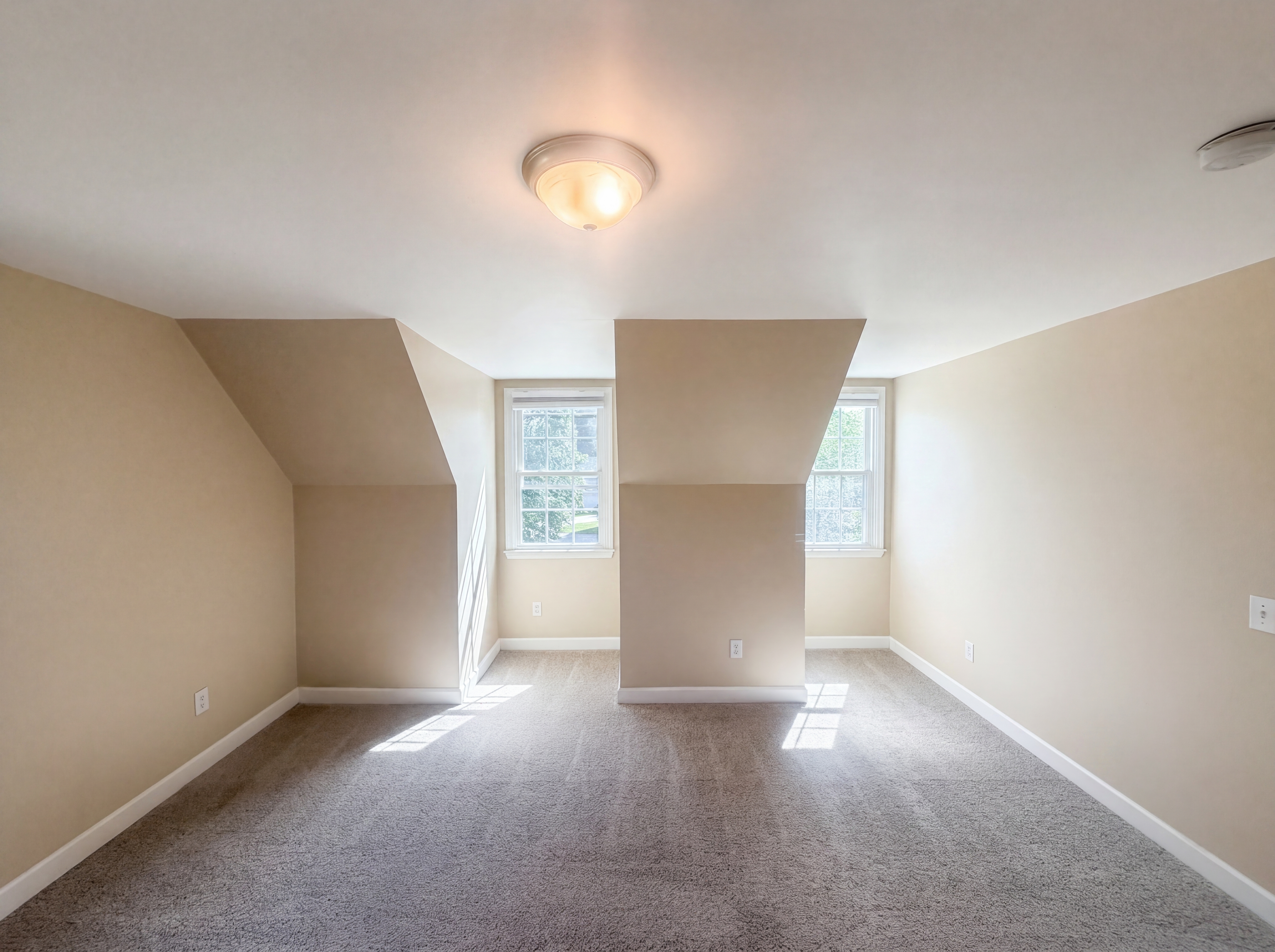 Photo 22 of 38 of 5210 Flintrock Ct, Greensboro, NC
