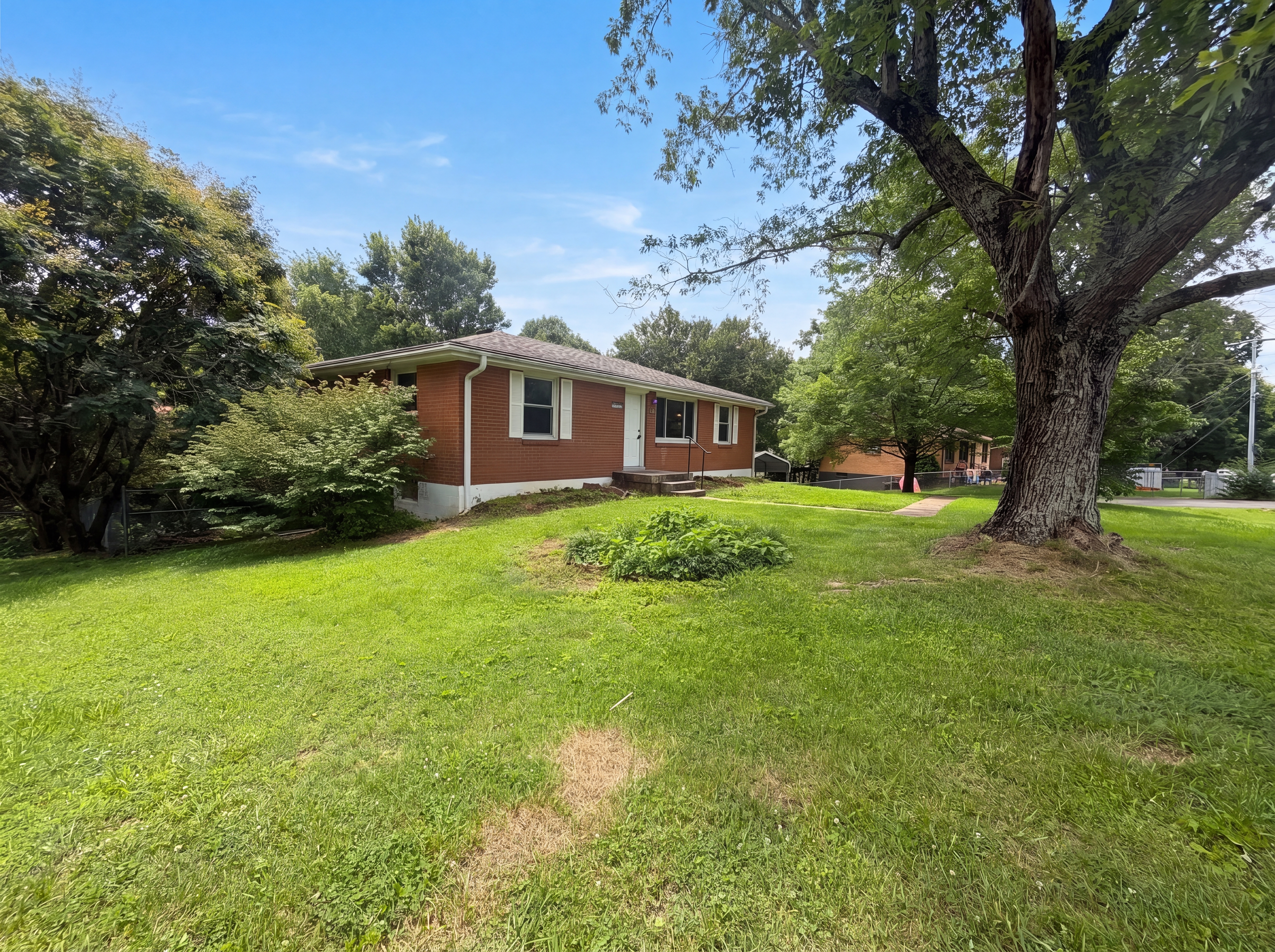 Photo 15 of 18 of 109 Krantz Ct, Ashland City, TN