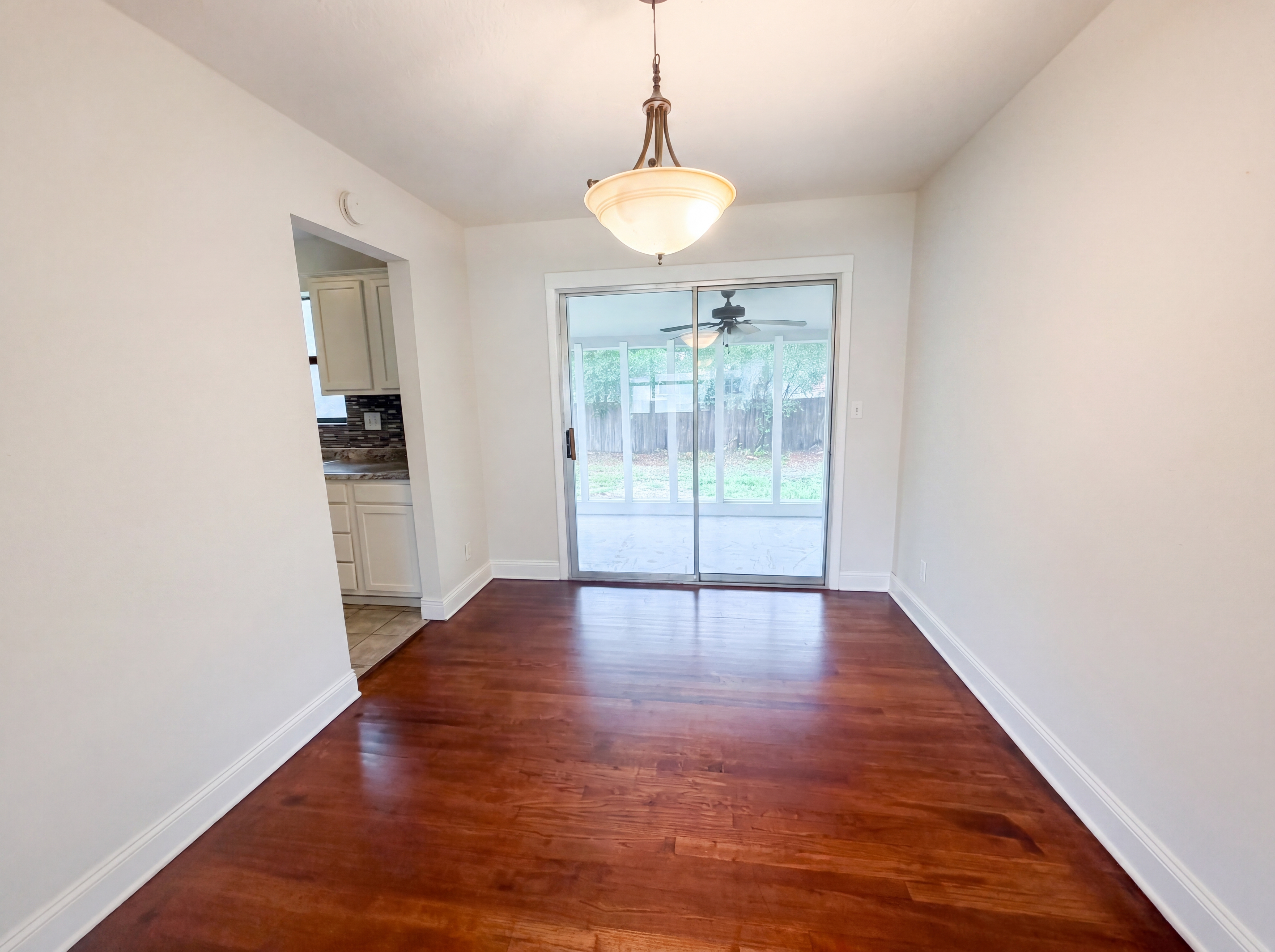 Photo 6 of 18 of 7520 Altus Dr S, Jacksonville, FL