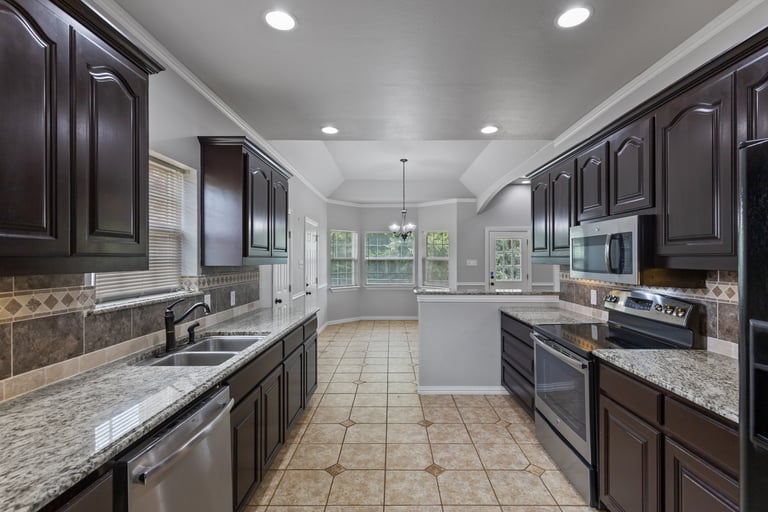 Photo 10 of 25 - 3320 Springfield Rd, Springtown, TX 76082