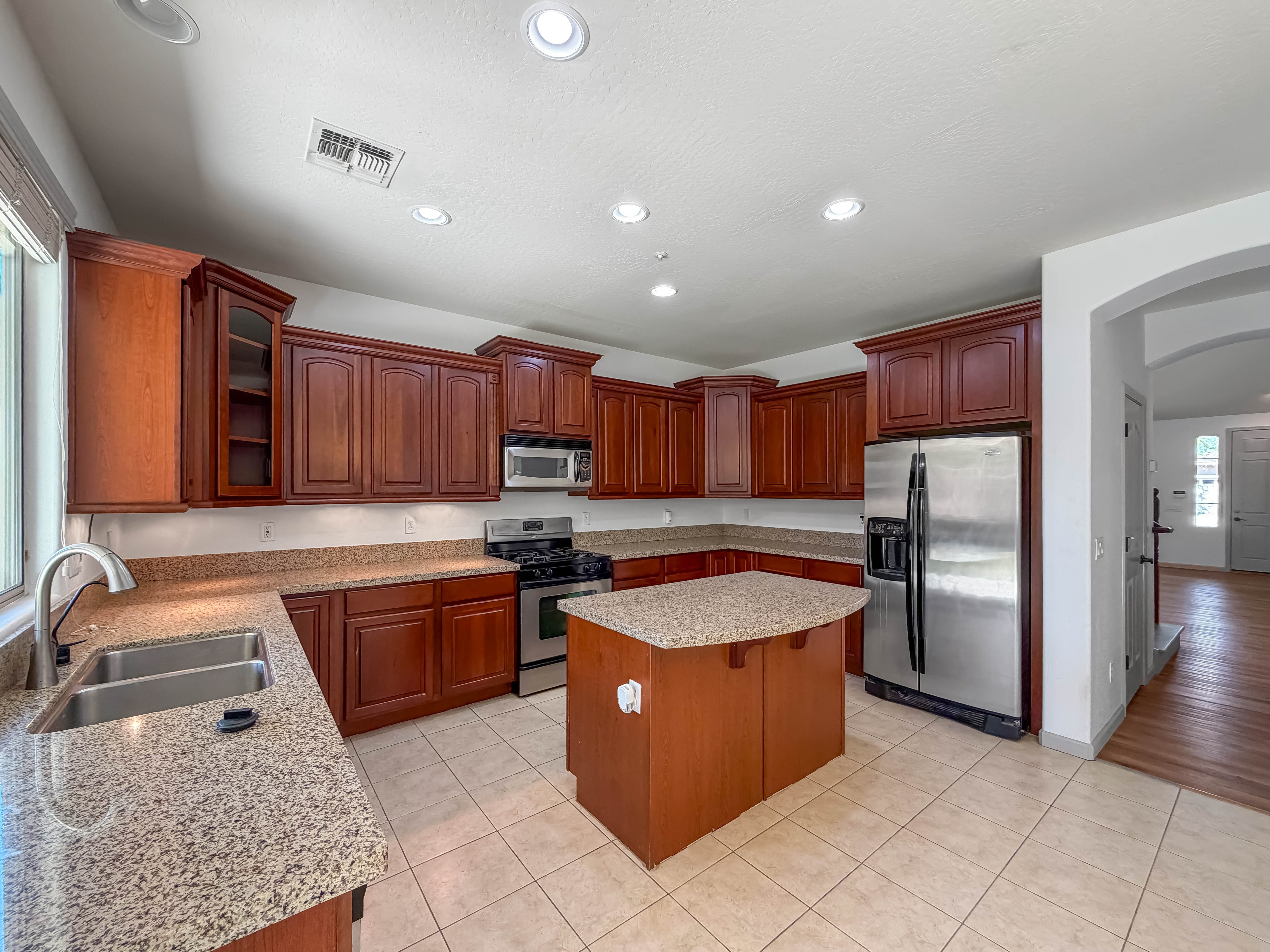 Photo 2 of 27 of 7085 W Andrew Ln, Peoria, AZ