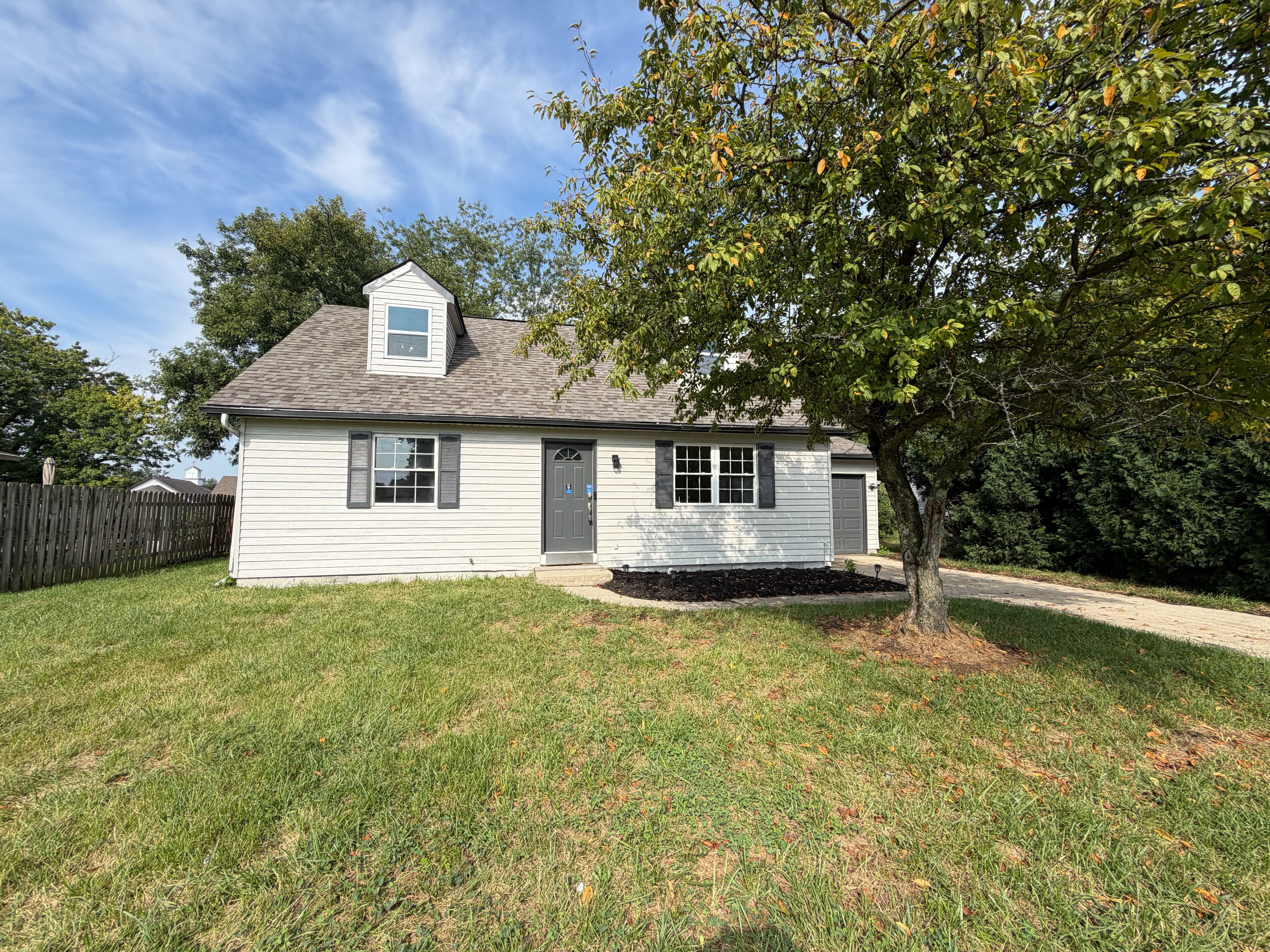 Photo 25 of 38 of 6363 Sandric Ln, Liberty Township, OH