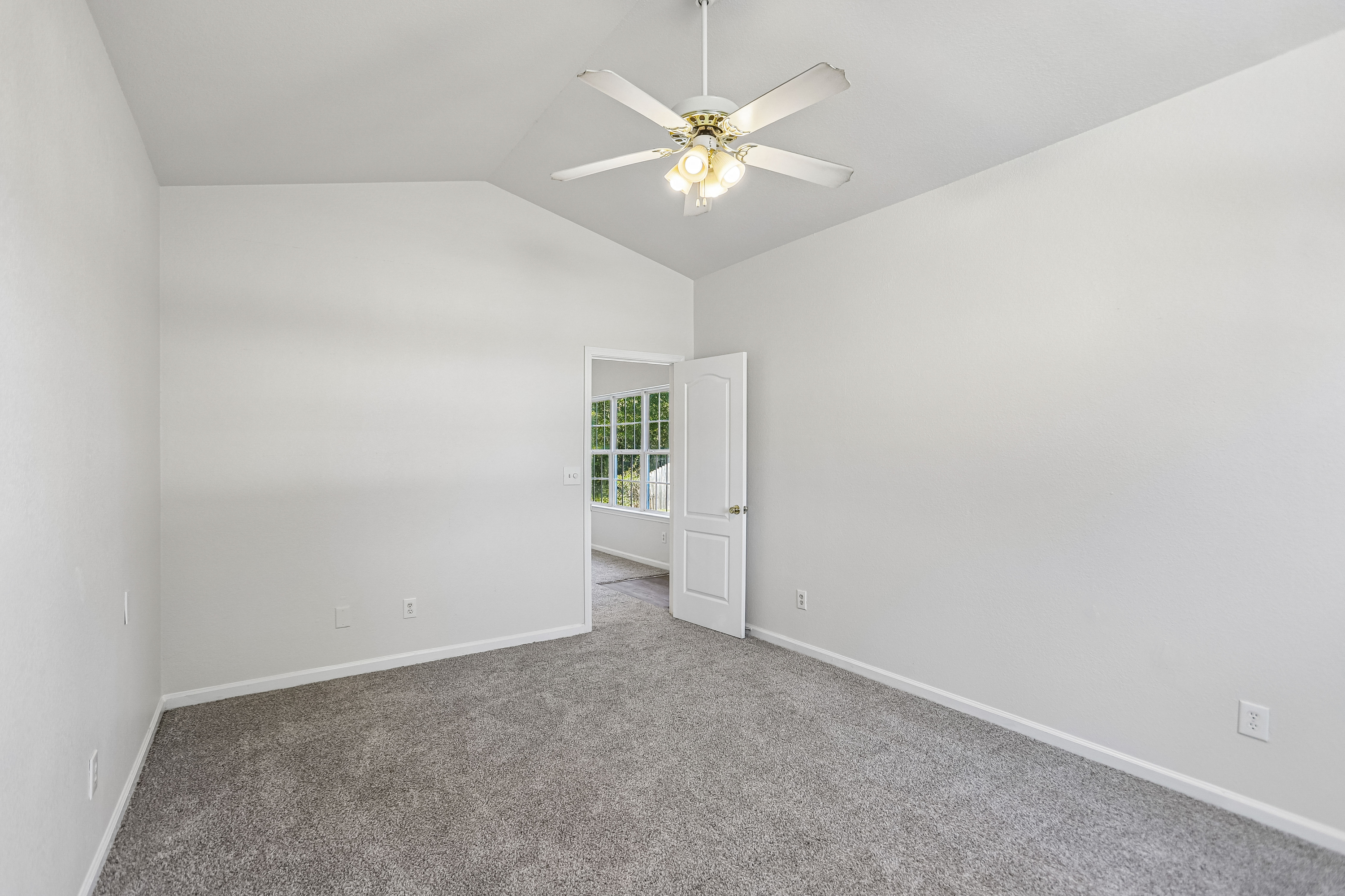 Photo 9 of 19 of 387 Apple Blossom Way, Macon, GA