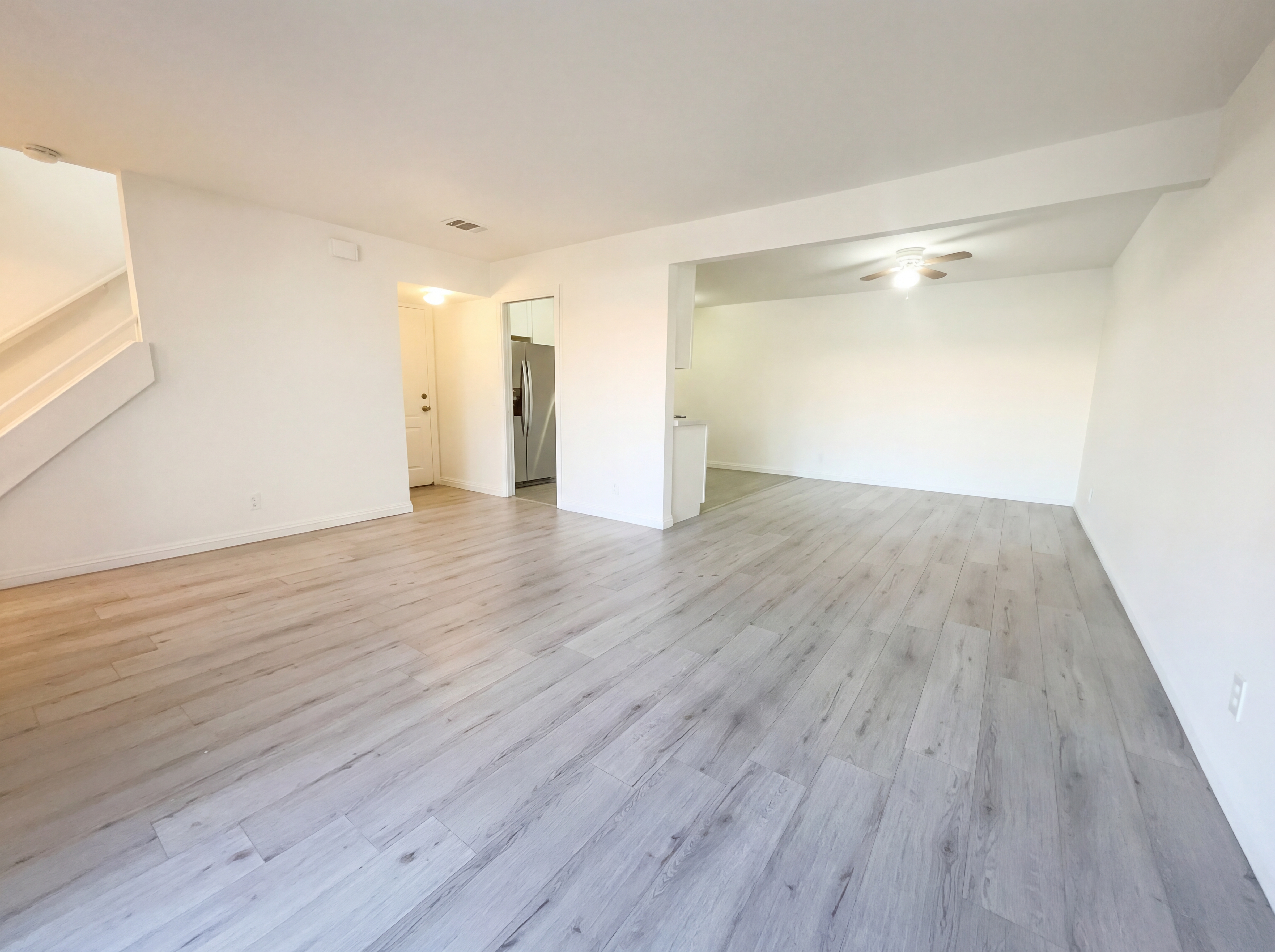 Photo 11 of 23 of 5097 Village Dr, Las Vegas, NV