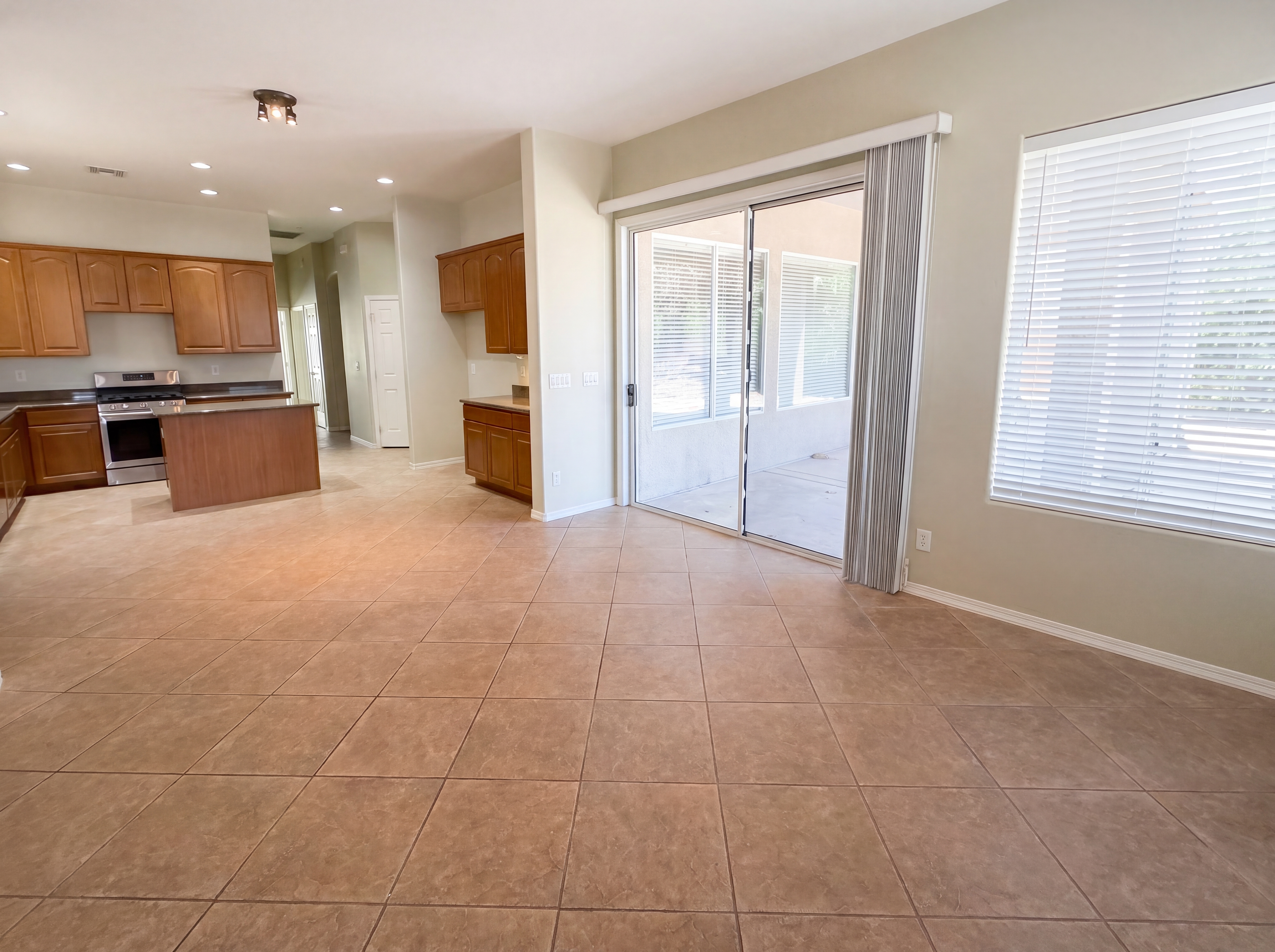 Photo 3 of 38 of 8023 N Sable Way, Prescott Valley, AZ