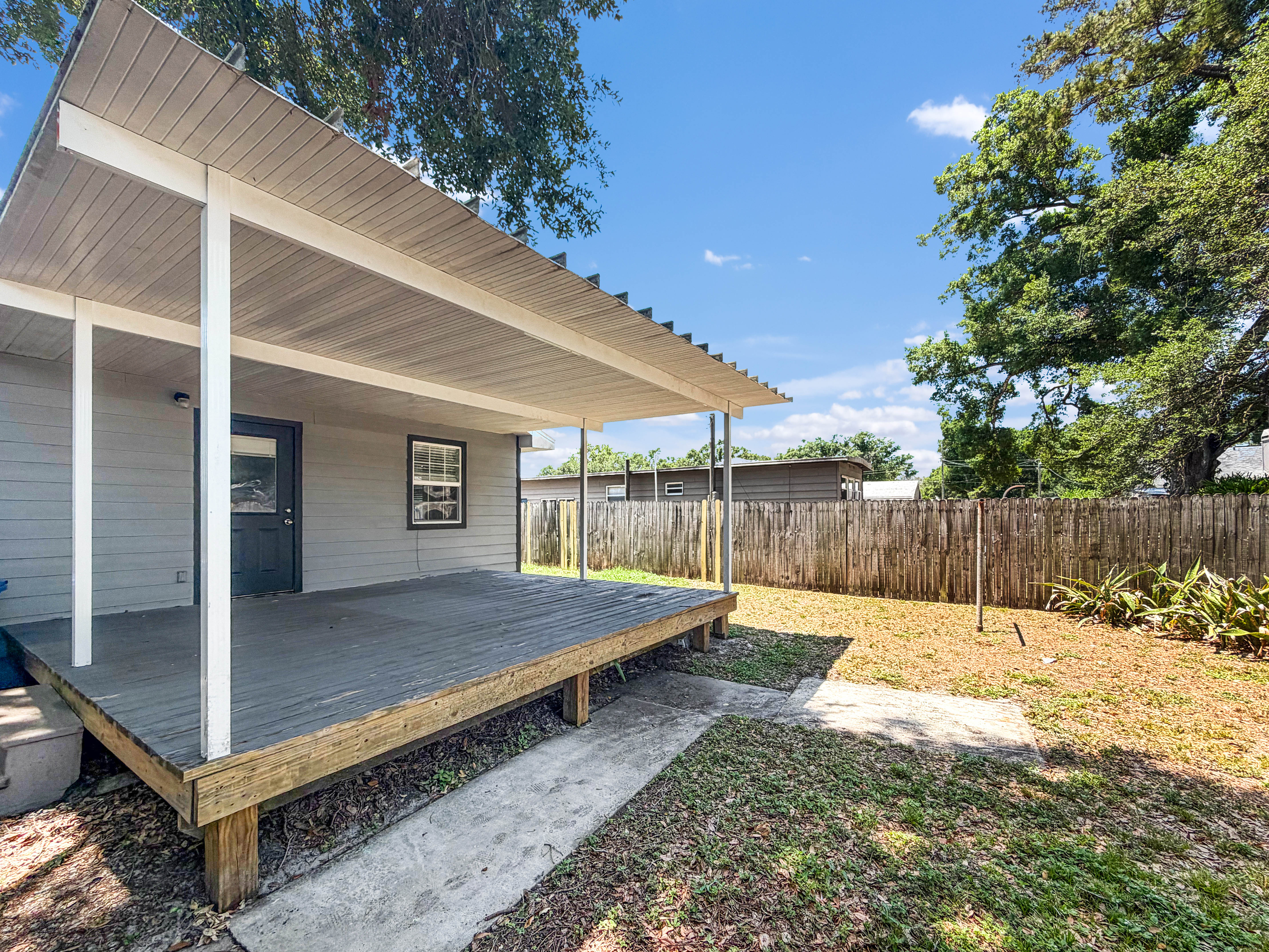 Photo 5 of 14 of 7706 E Comanche Ave, Tampa, FL