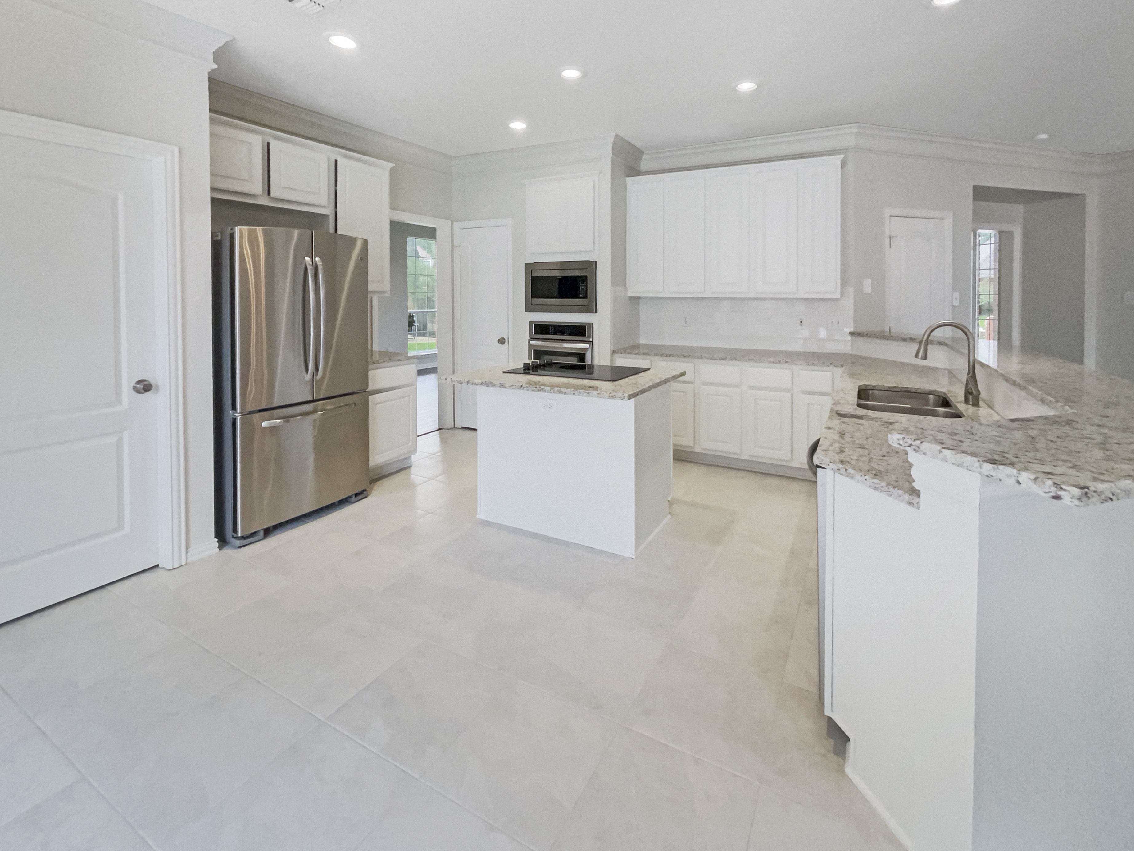 Photo 18 of 41 of 413 Thunderbrook Rd, Garland, TX