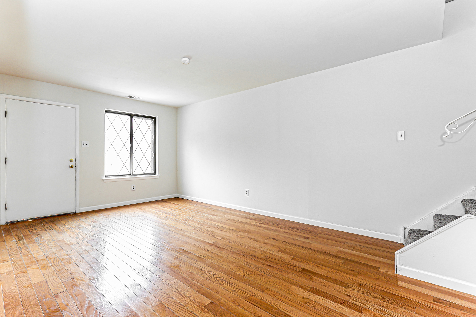 Photo 8 of 23 of 5200 Hilltop Dr, Brookhaven, PA