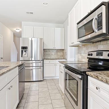 Property photo 2 of 77 Hamil Ct NW