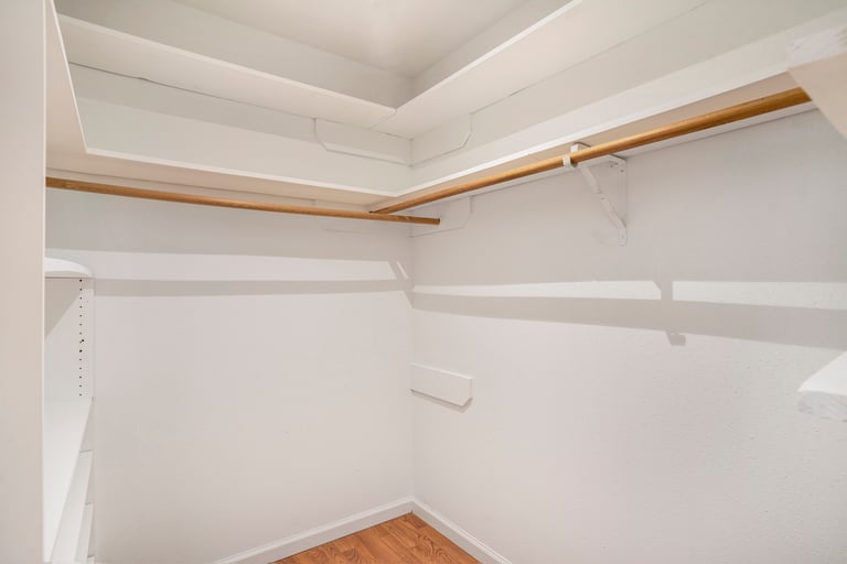 Photo 13 of 17 - 3806 Teakwood Dr, La Porte, TX 77571