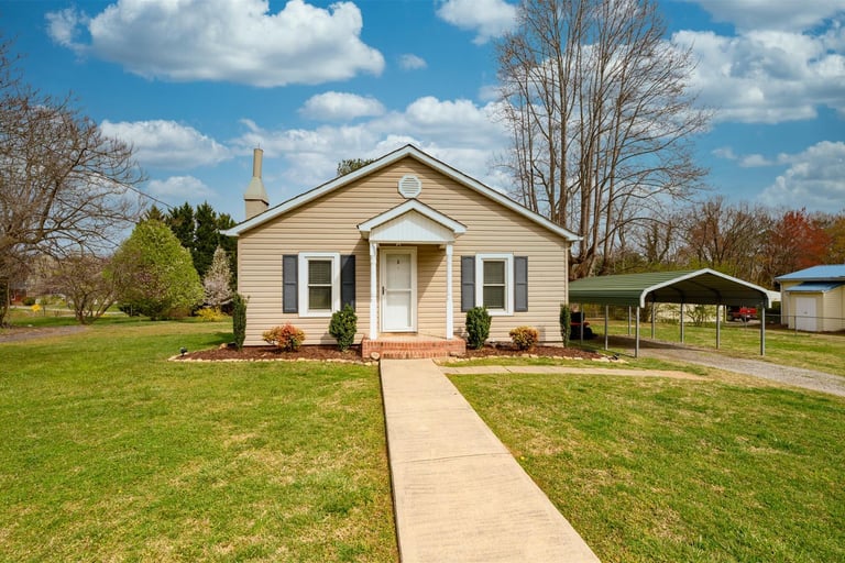 665 Hillcrest St, Hudson, NC 28638 Opendoor