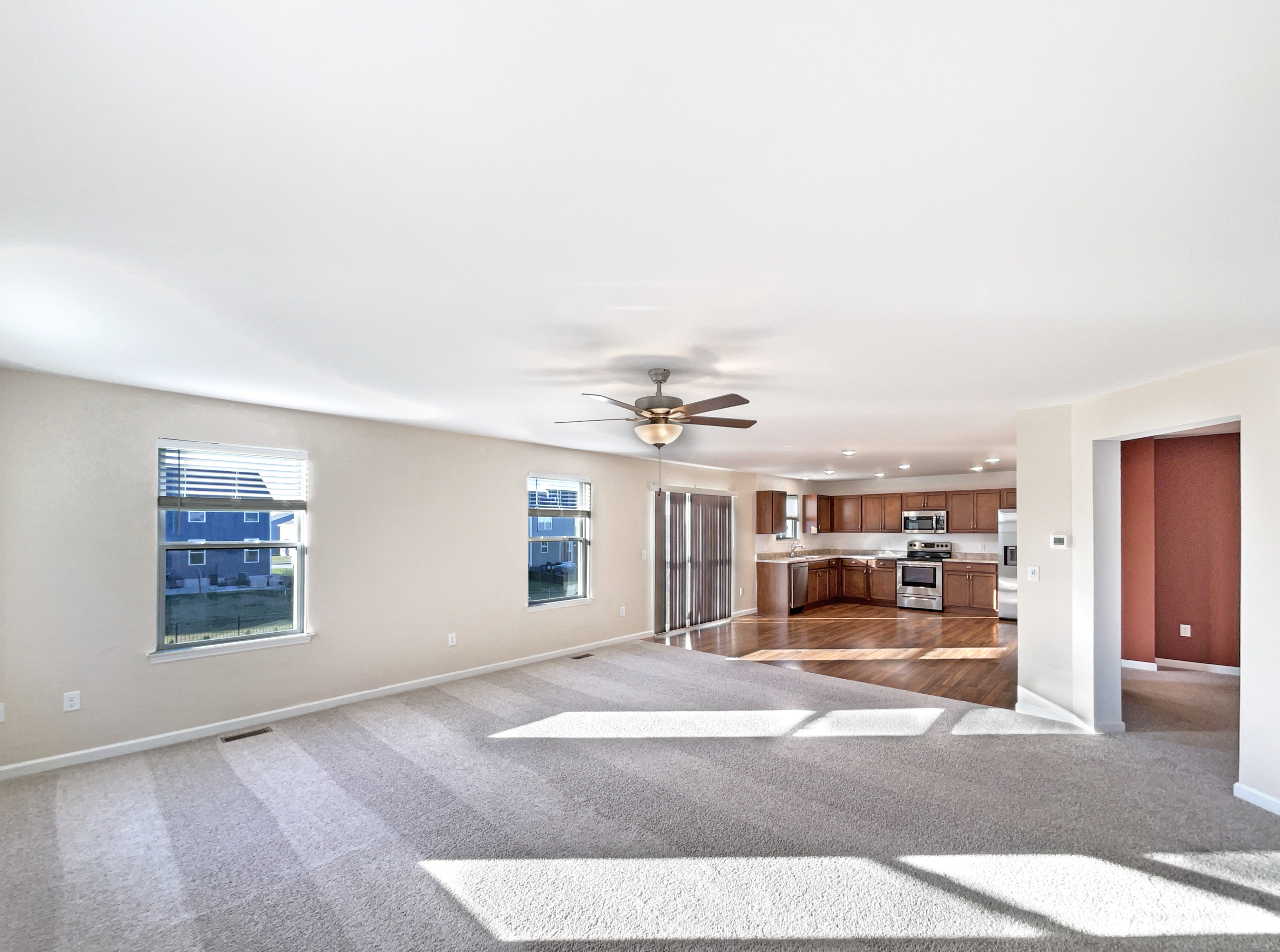 Photo 8 of 23 of 1561 Misty River Dr, Saint Paul, MO