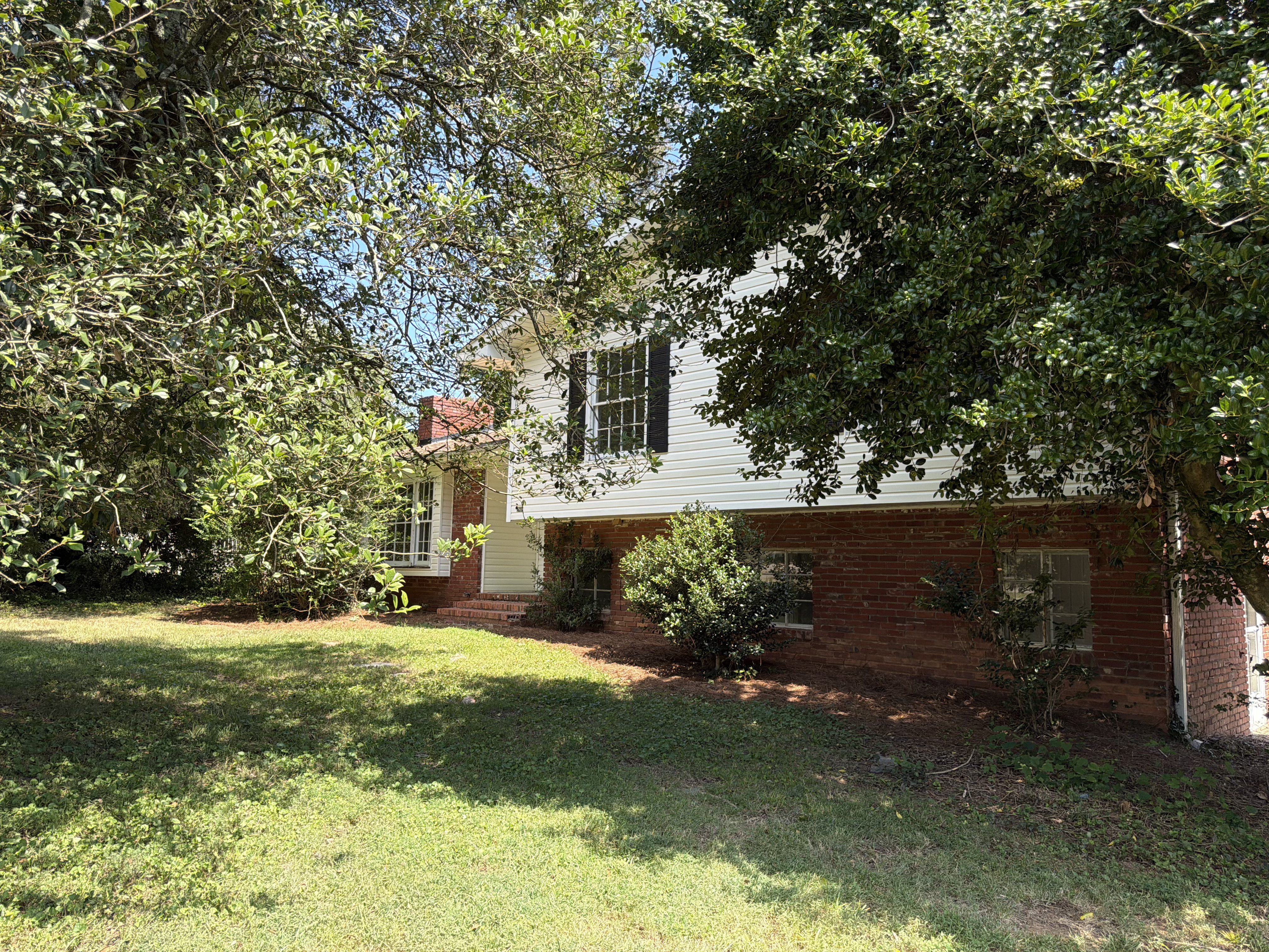Photo 7 of 41 of 2618 Speas Rd, Winston Salem, NC