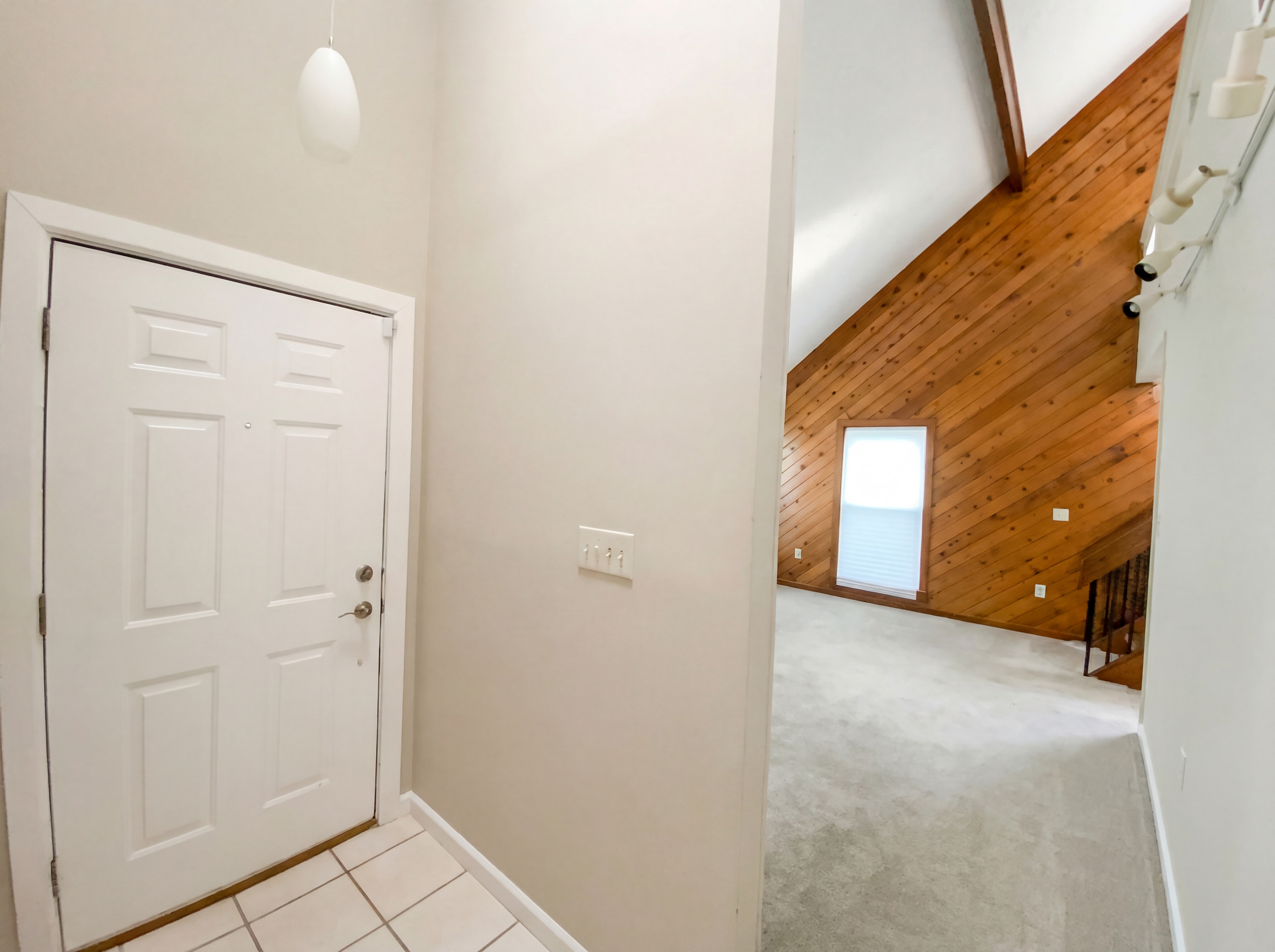 Photo 8 of 27 of 1221 Dalraida Rd, Montgomery, AL