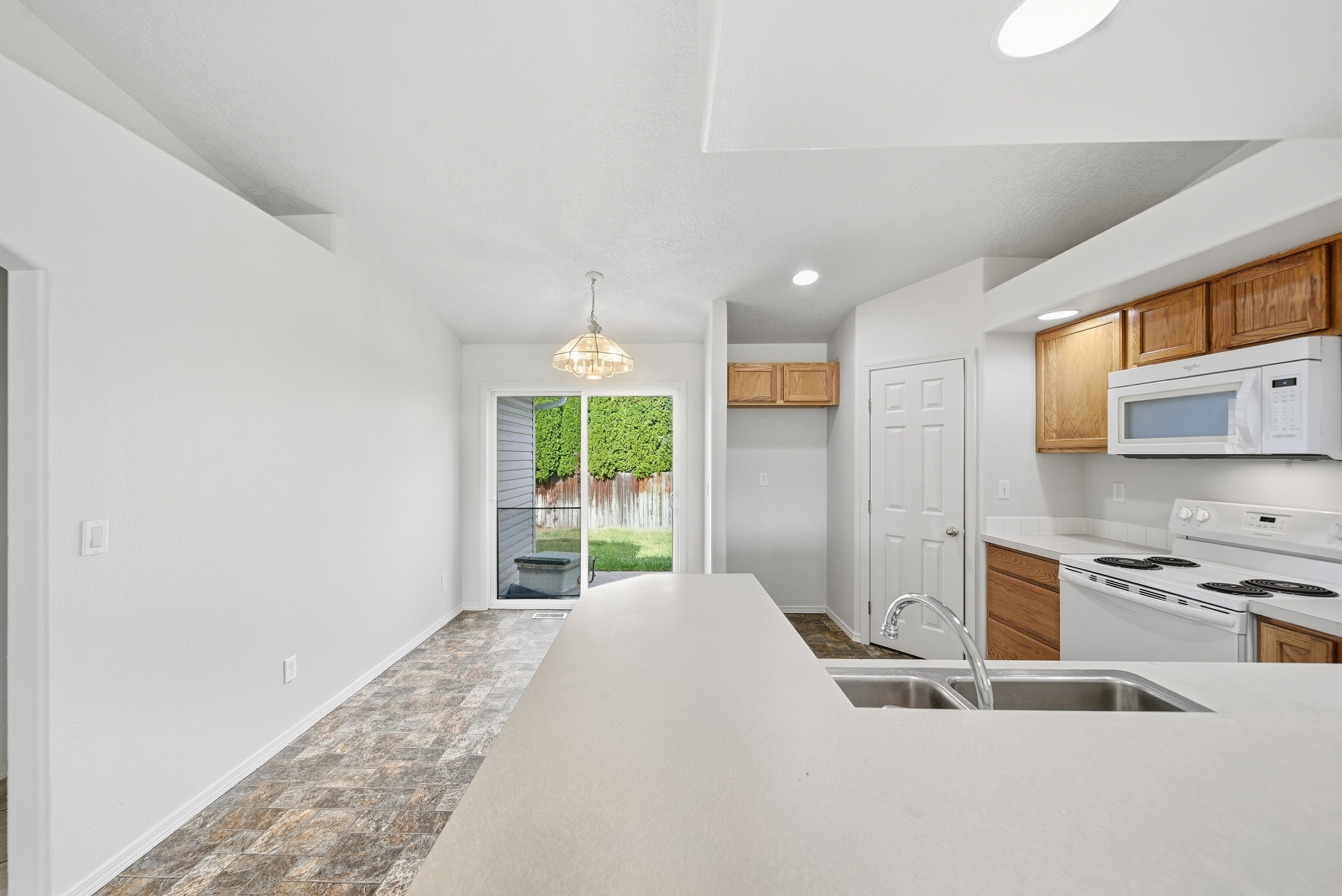 Photo 7 of 27 of 12522 W Camas Dr, Boise, ID