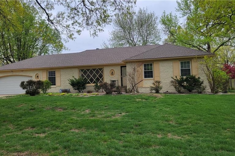 7309 W 100th Pl, Overland Park, KS 66212 Opendoor