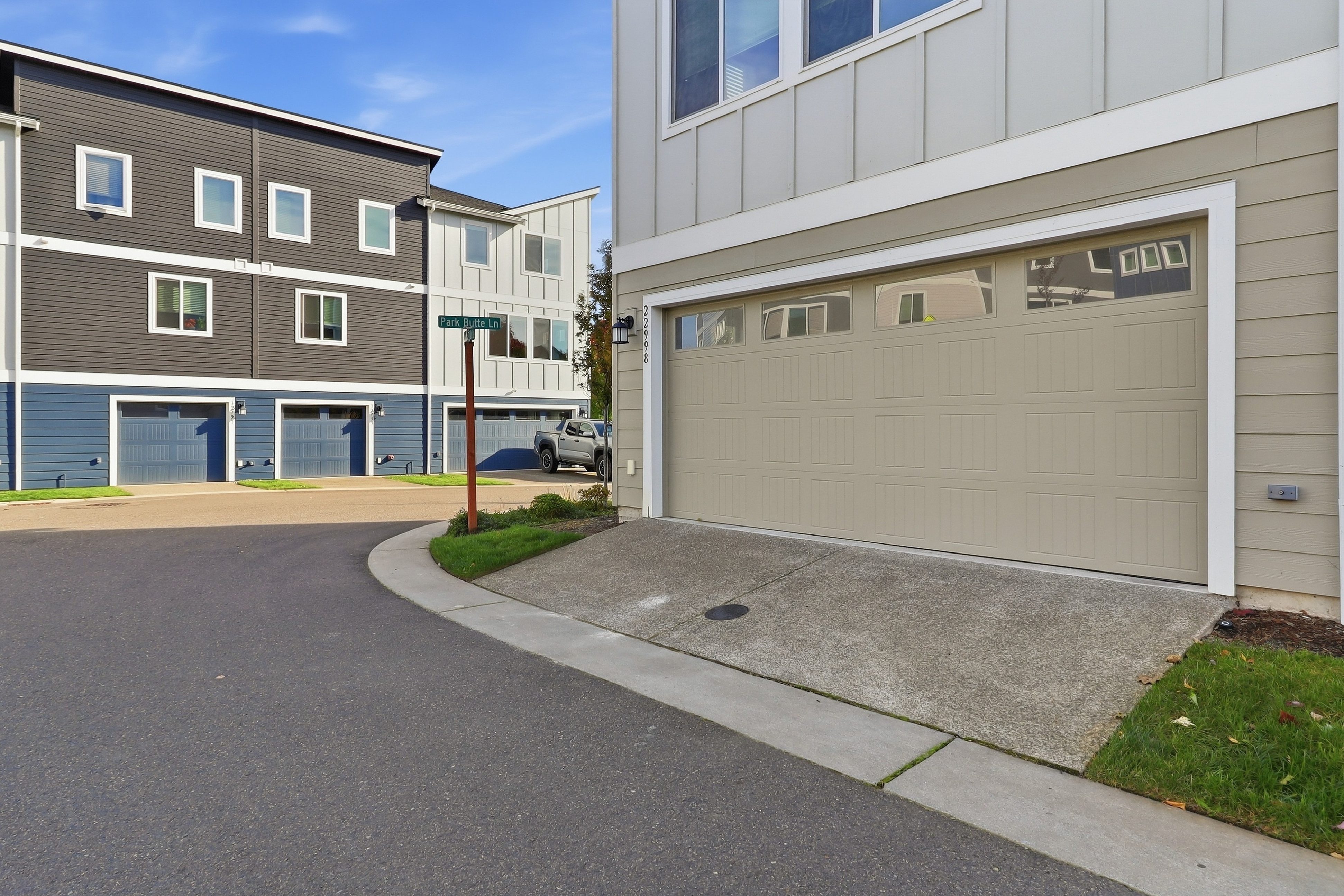 Photo 32 of 36 of 22998 SE Cherry St, Black Diamond, WA