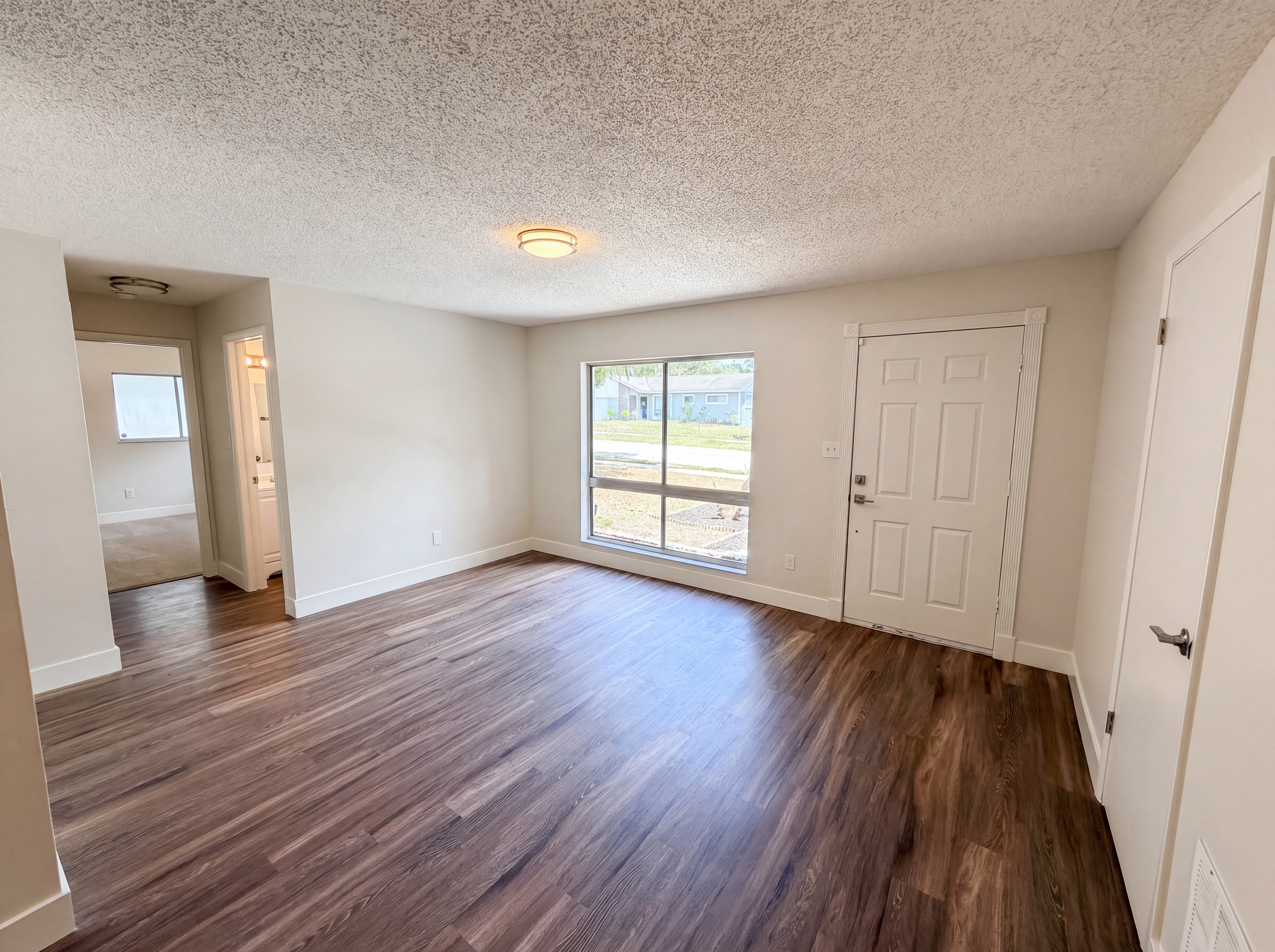 Photo 3 of 25 of 2768 Galatian Pl, Orlando, FL