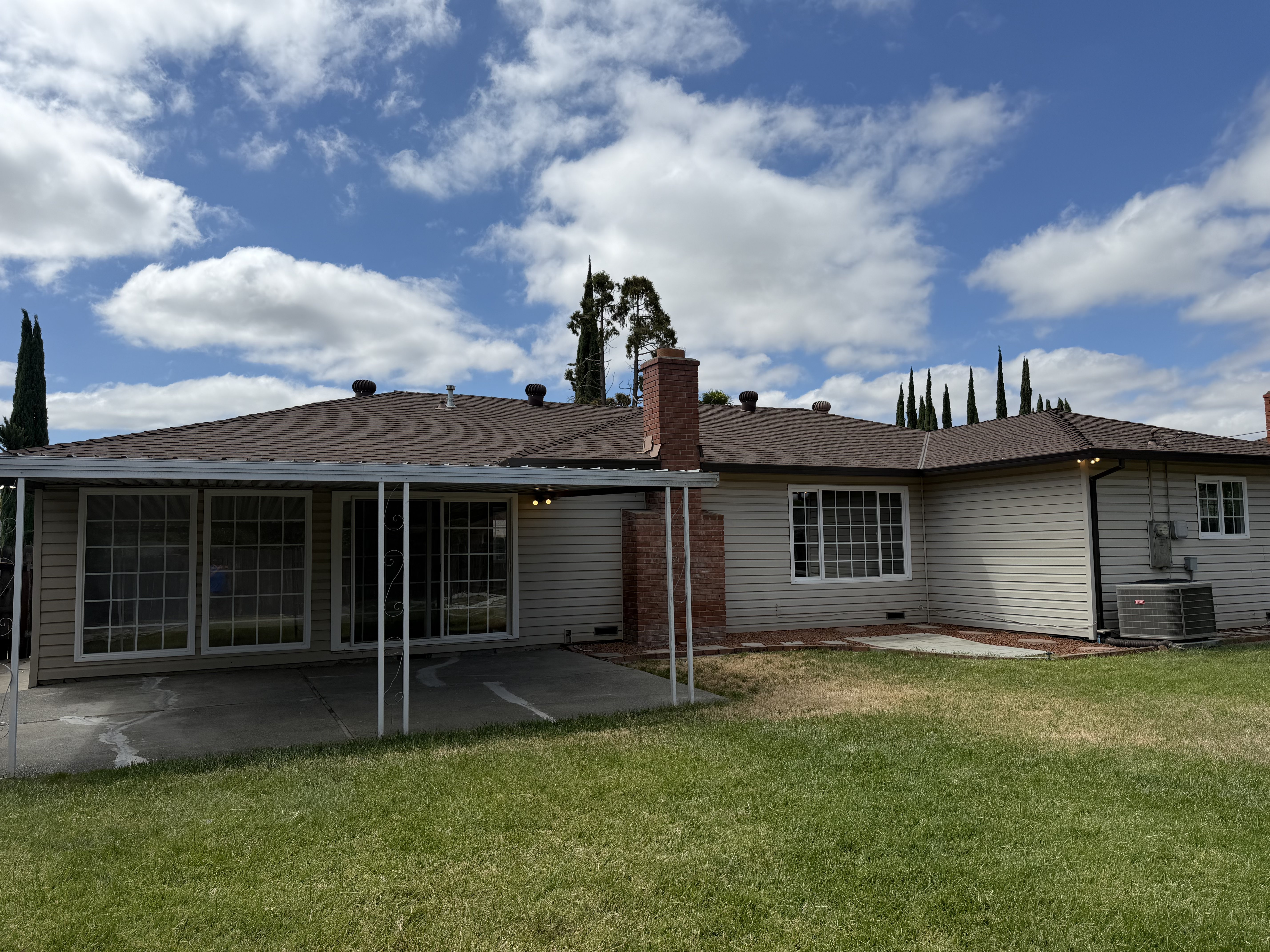 Photo 5 of 39 of 1801 60th Ave, Sacramento, CA