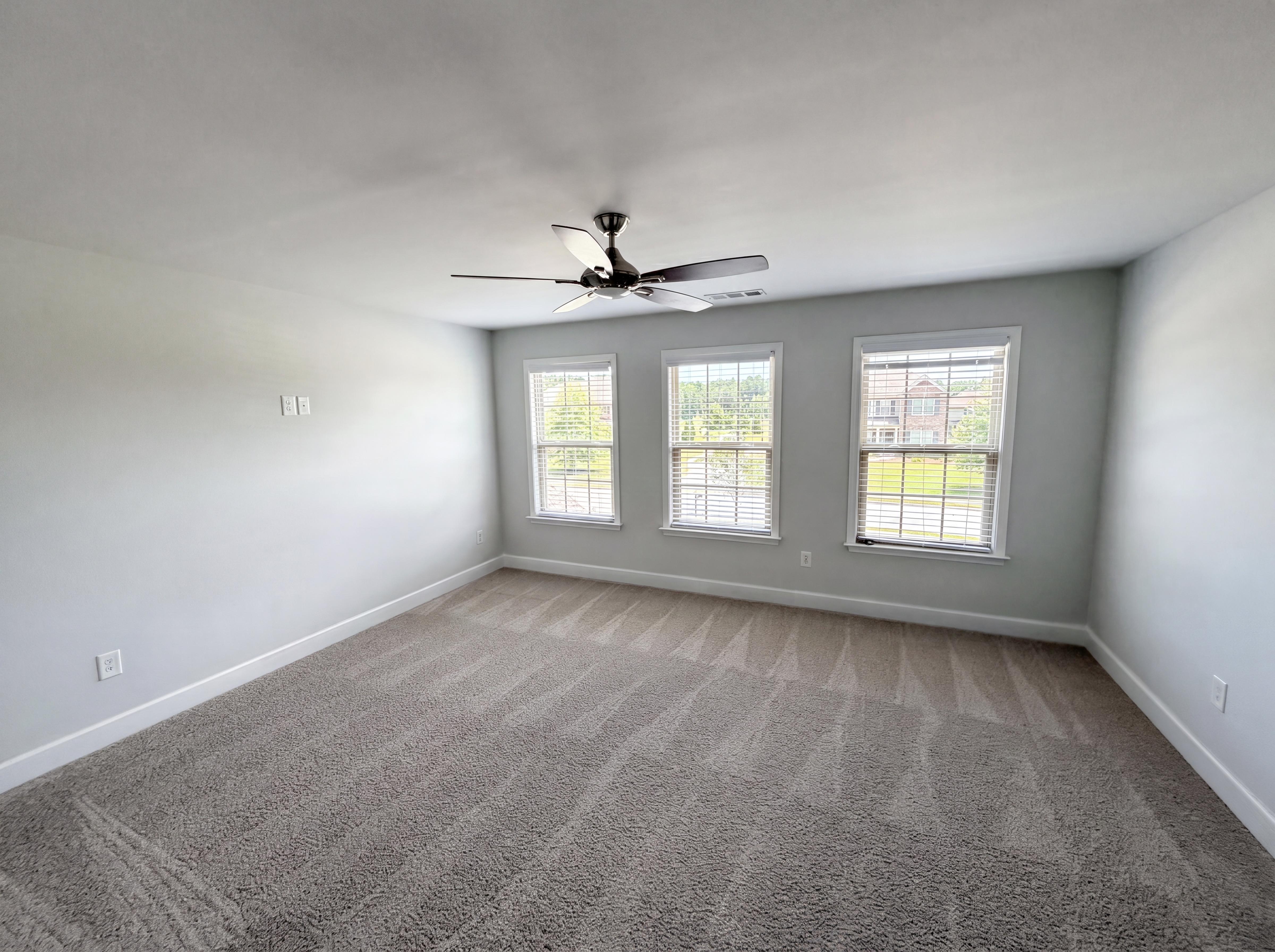 Photo 12 of 24 of 165 Calverton Ln, Tyrone, GA
