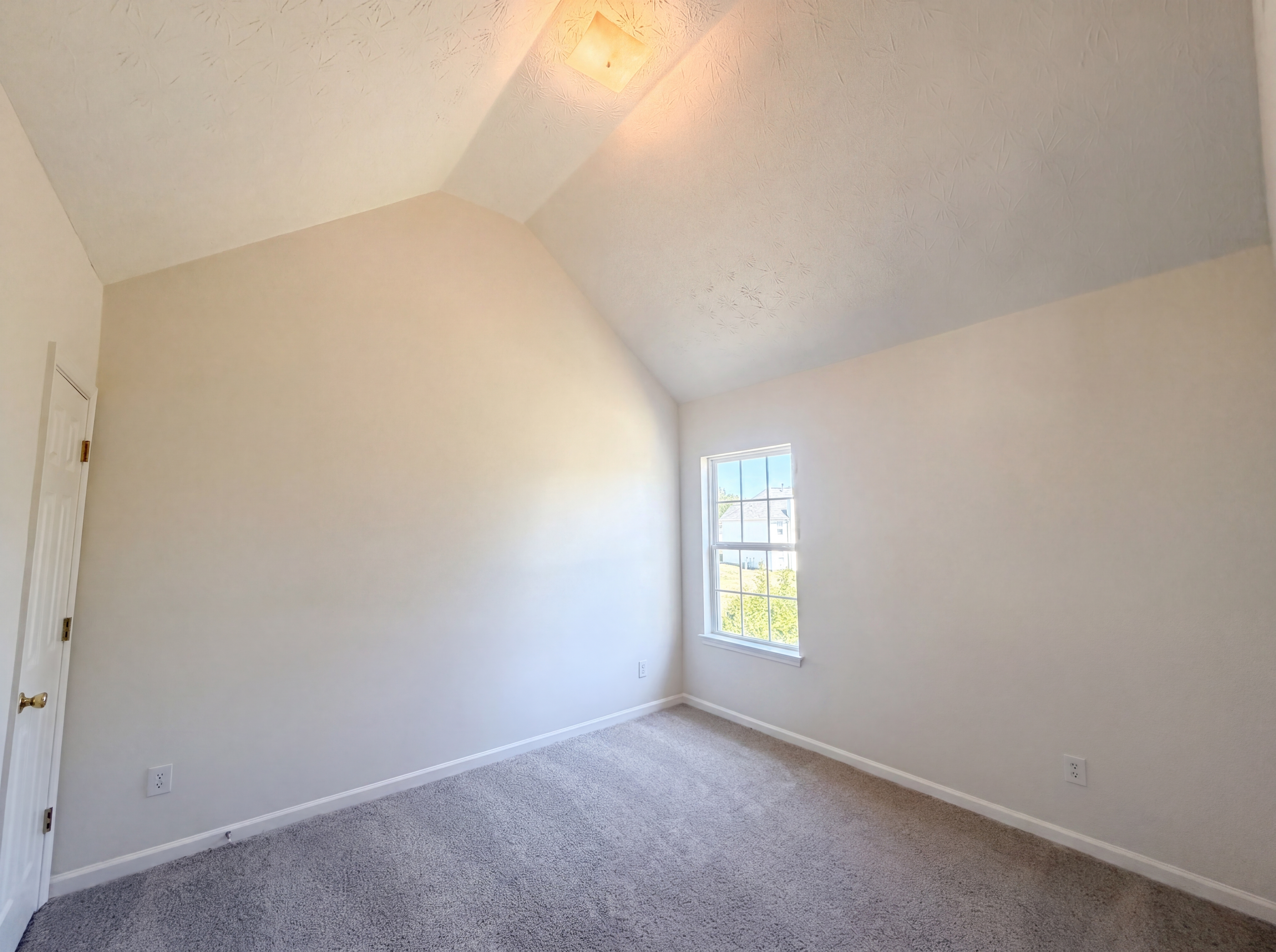 Photo 11 of 25 of 2925 Lake Port Dr, Snellville, GA