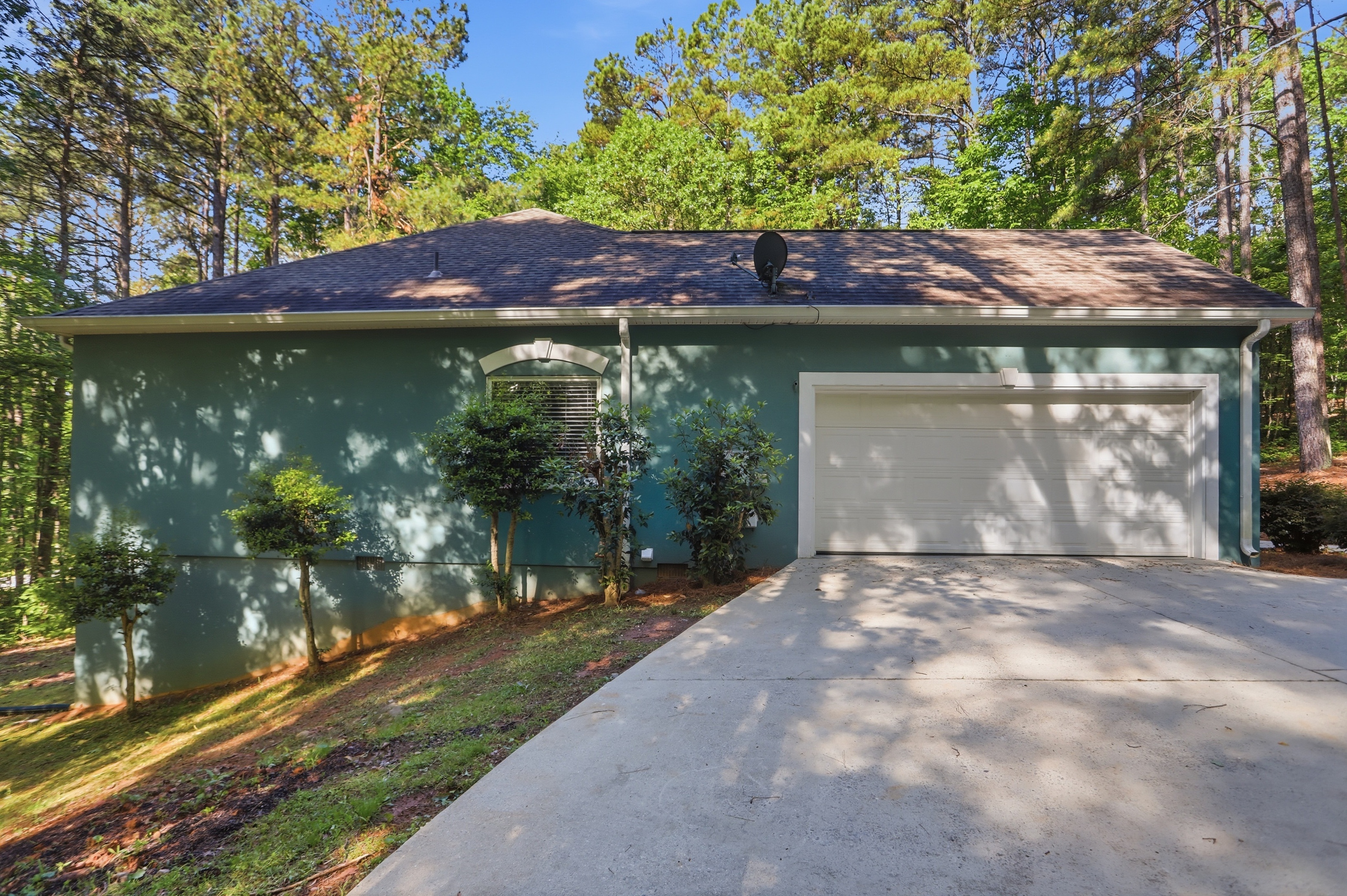 Photo 30 of 34 of 940 Cider Ridge Ct, Clarkesville, GA