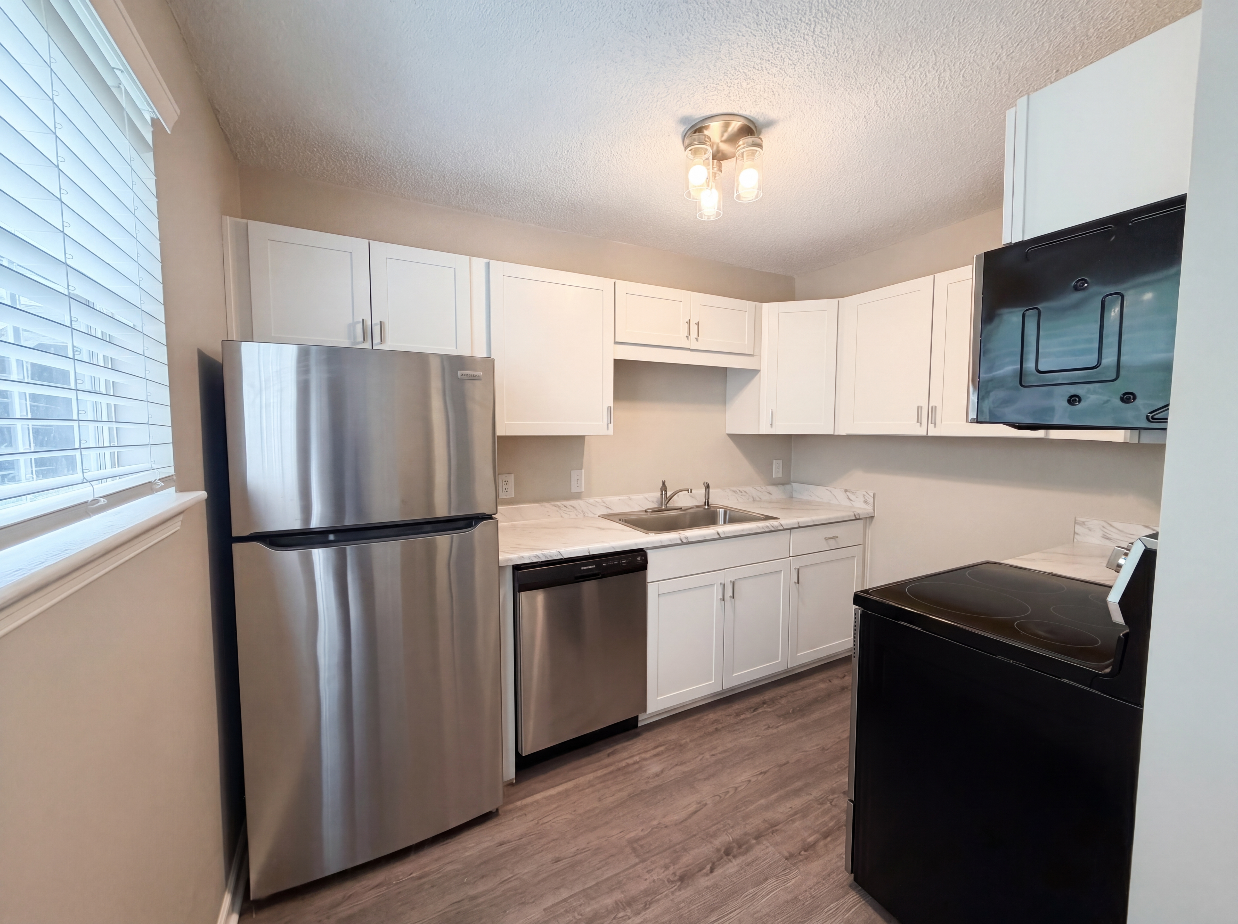 Photo 2 of 17 of 1436 Flintwood Dr, Rock Hill, SC