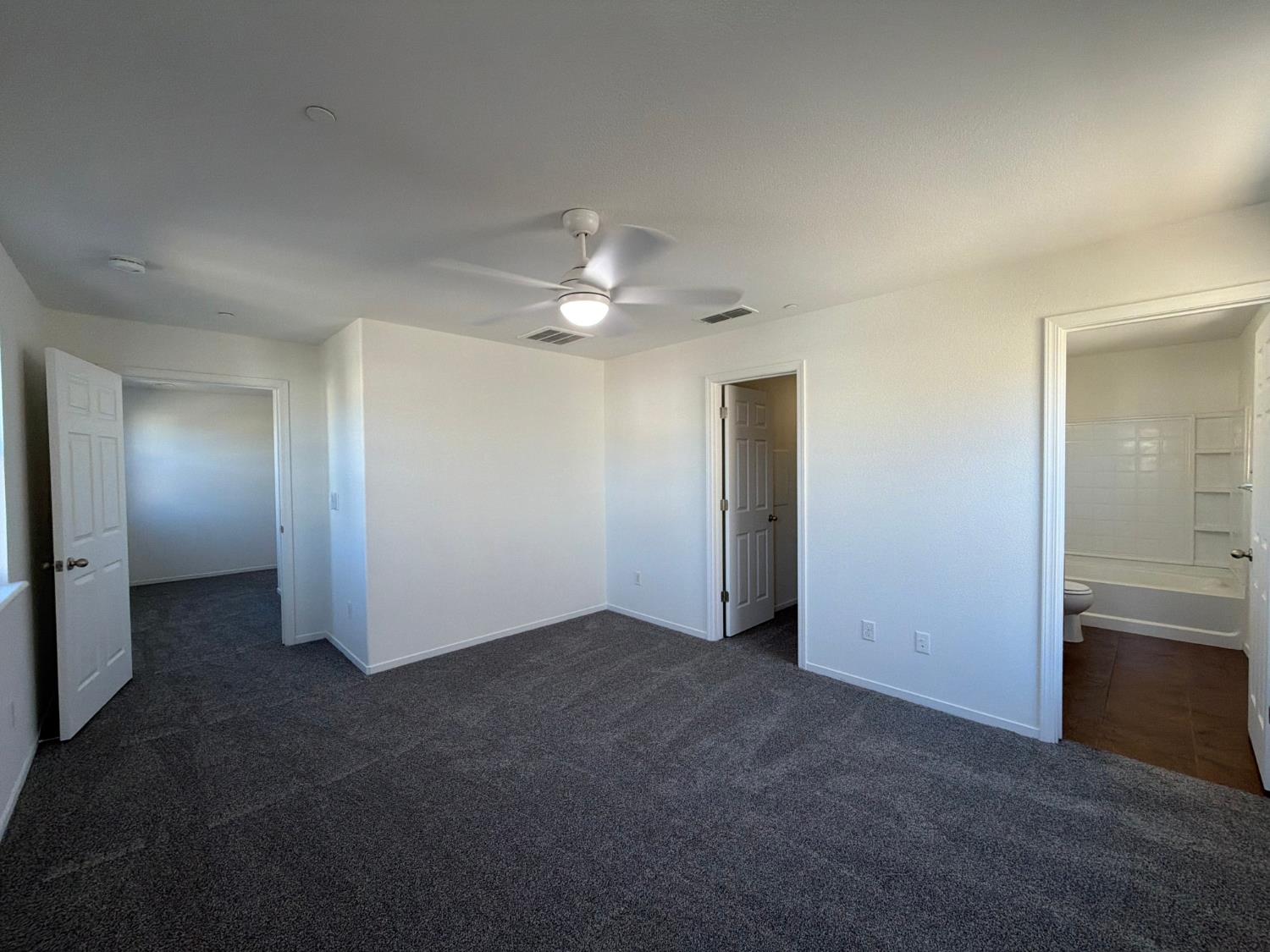 Photo 8 of 17 of 8260 Red Rock Dr, Sacramento, CA