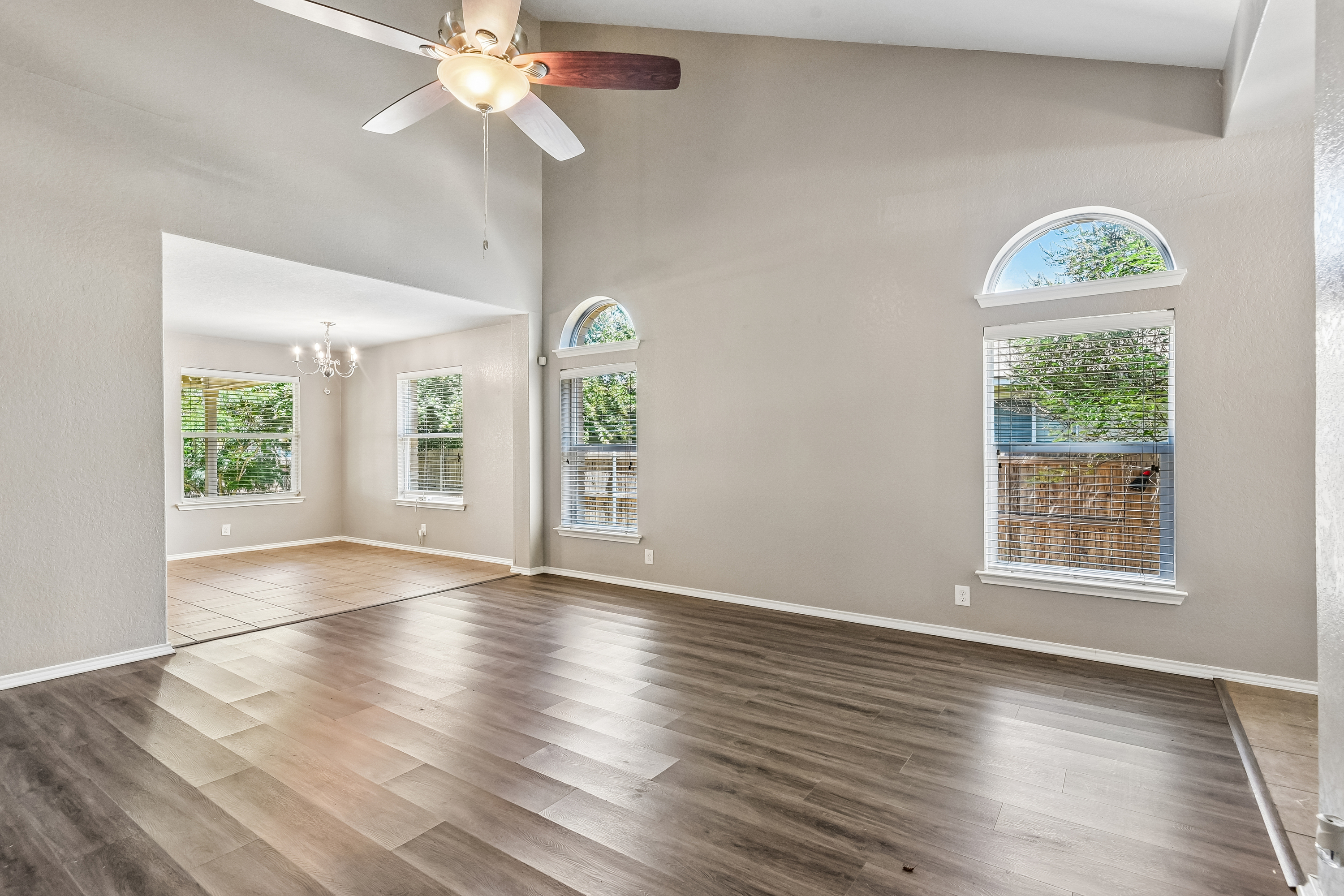 Photo 11 of 49 of 2535 Fayette Dr, New Braunfels, TX