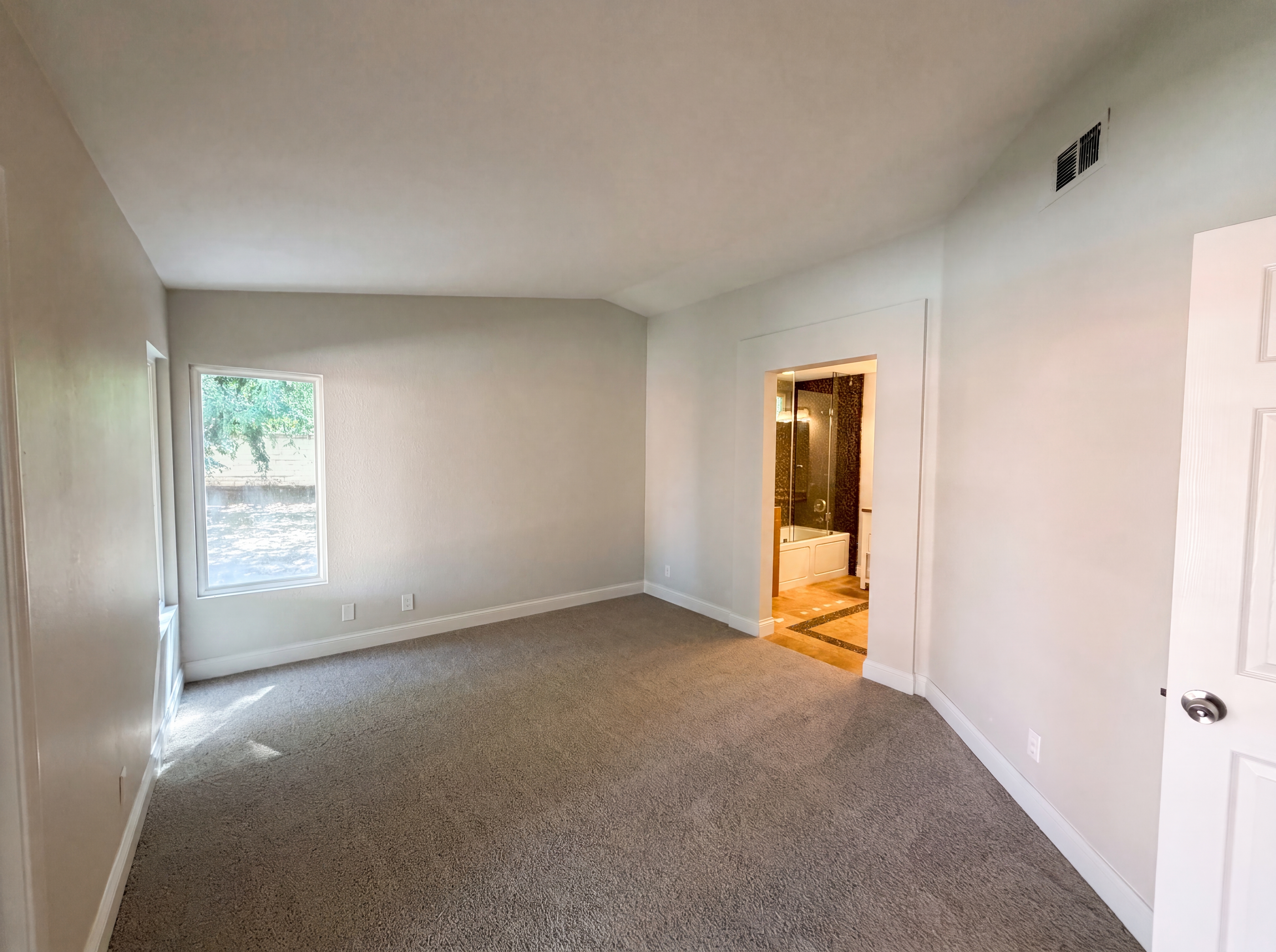 Photo 4 of 26 of 44758 Potestas Dr, Temecula, CA