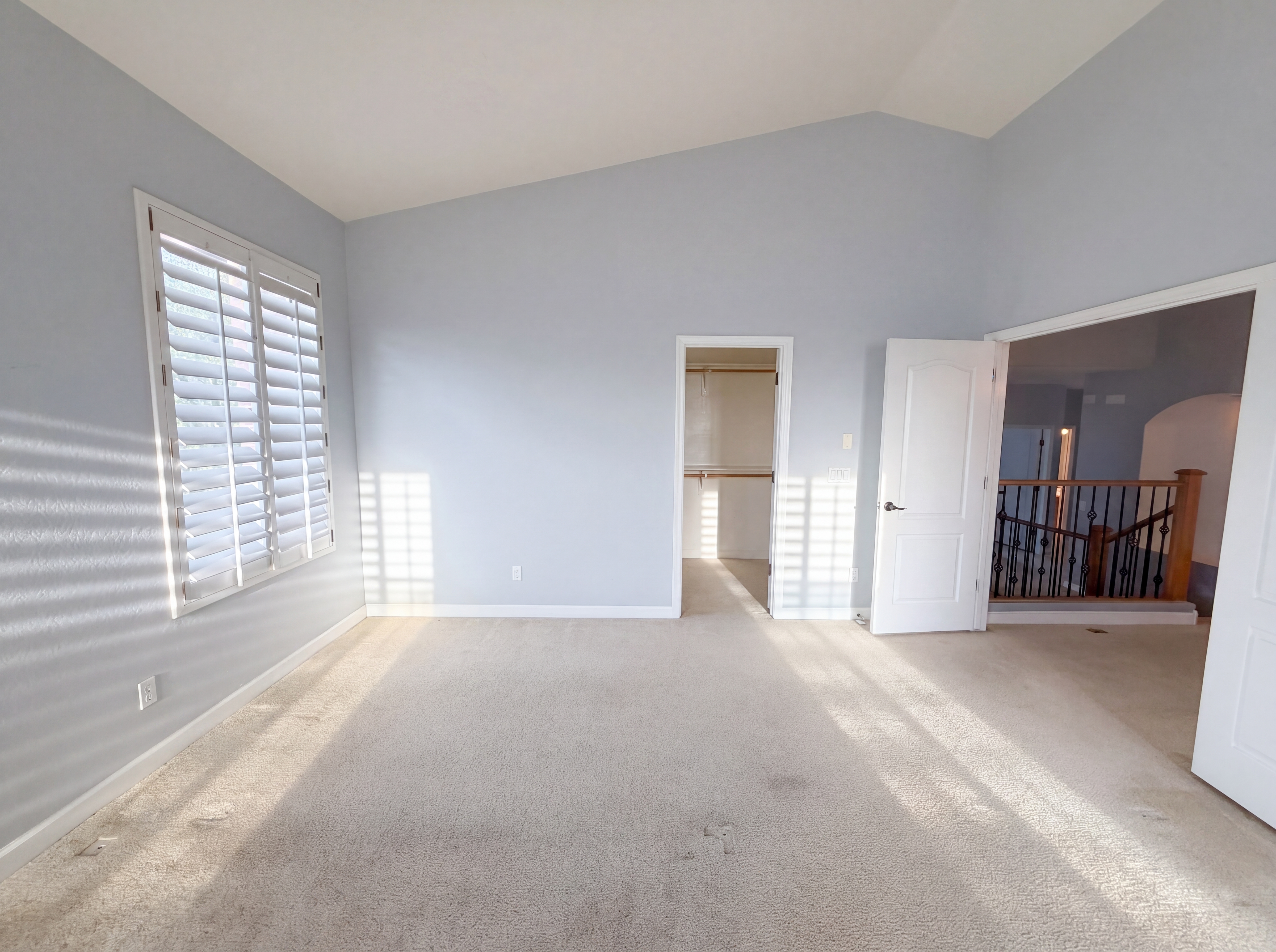 Photo 4 of 39 of 2113 W Eagle Feather Rd, Phoenix, AZ