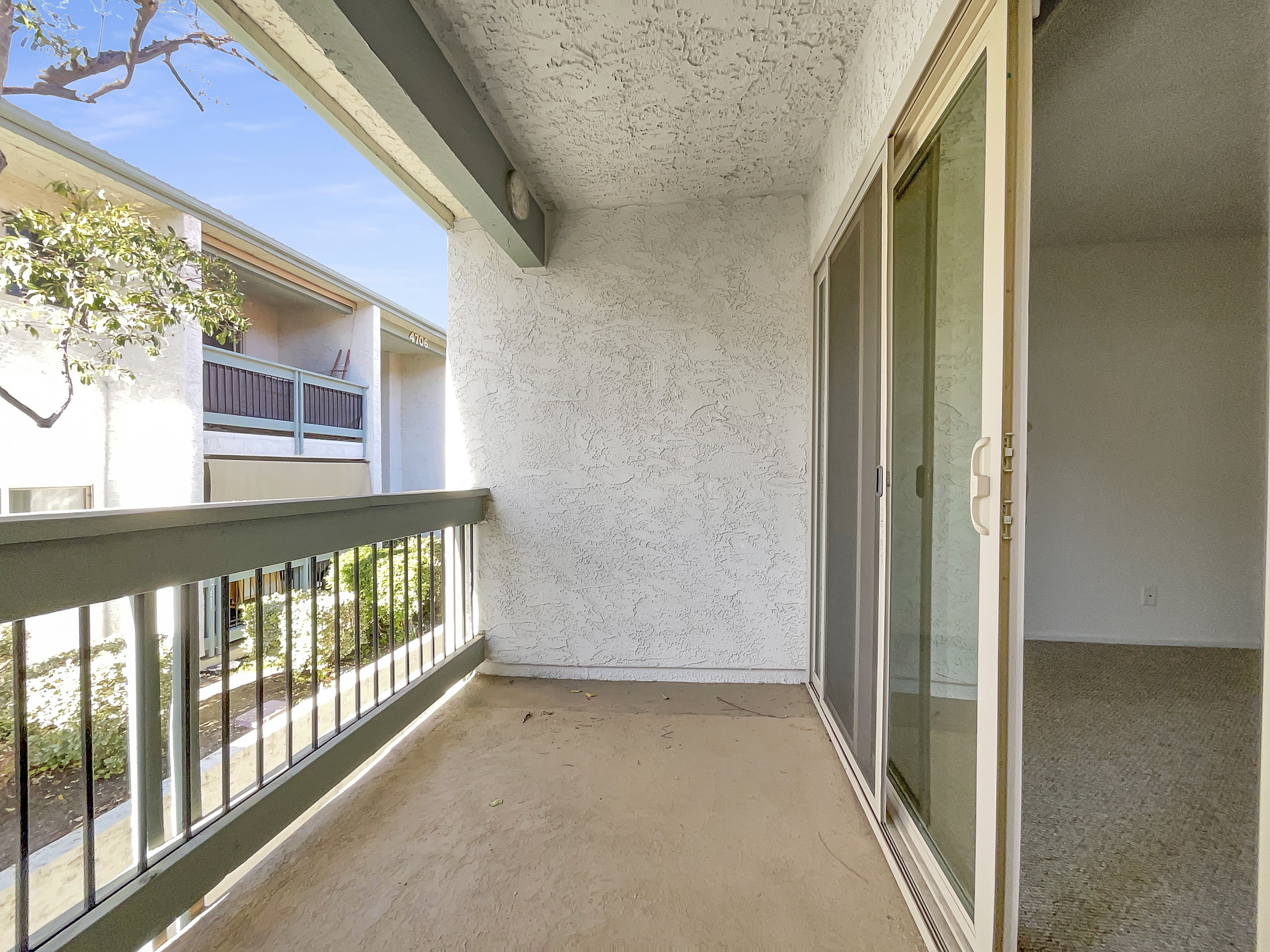 Photo 11 of 21 of 4712 Park Granada, Calabasas, CA