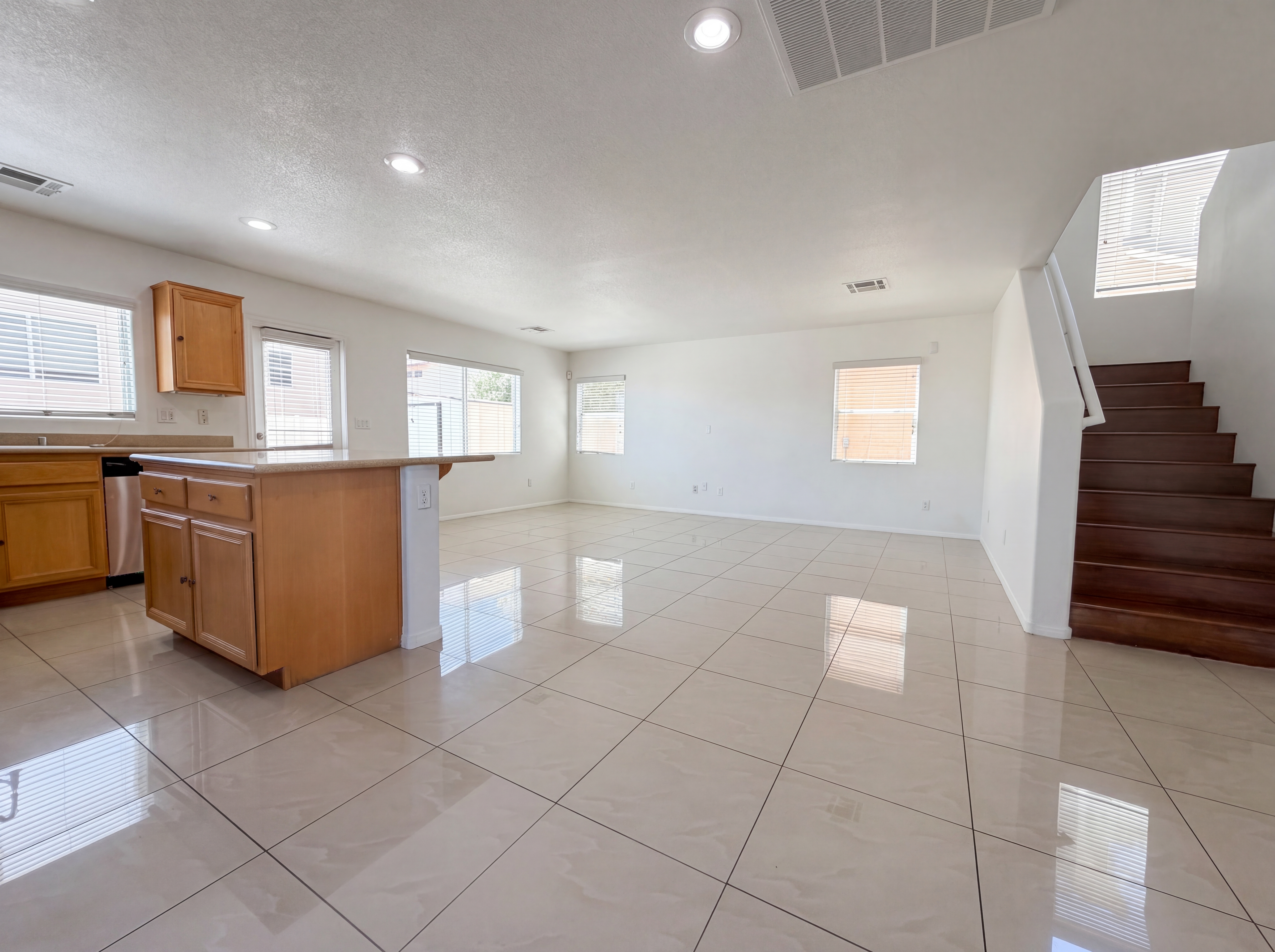 Photo 7 of 24 of 10506 Yuha Desert Ct, Las Vegas, NV