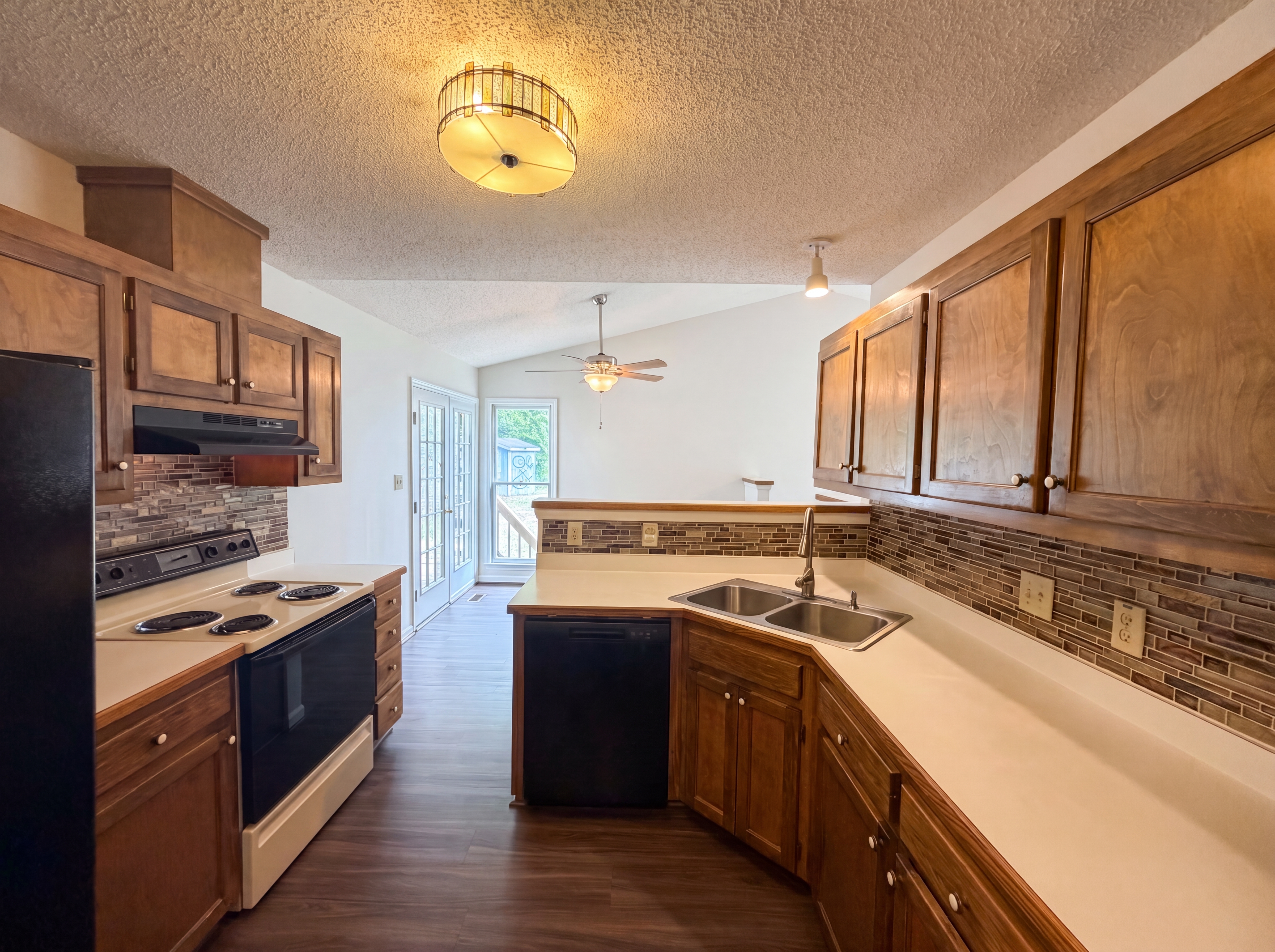 Photo 2 of 17 of 3117 Verdugo Dr, Raleigh, NC