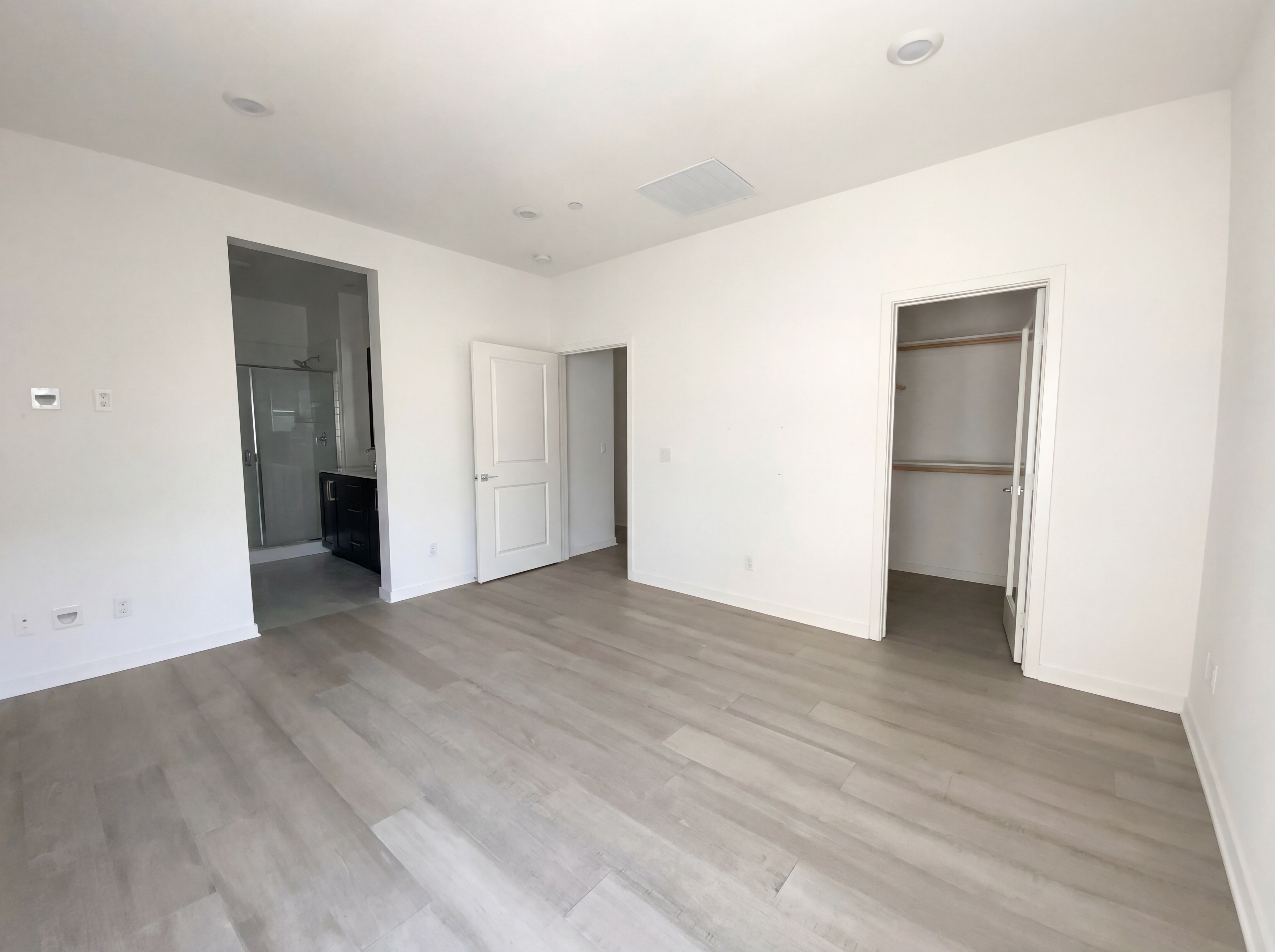 Photo 4 of 18 of 10462 Newbliss Way, San Diego, CA