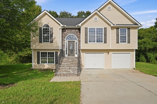 Photo 1 of 36 of 5129 Buchli Crest Ct, Lithonia, GA