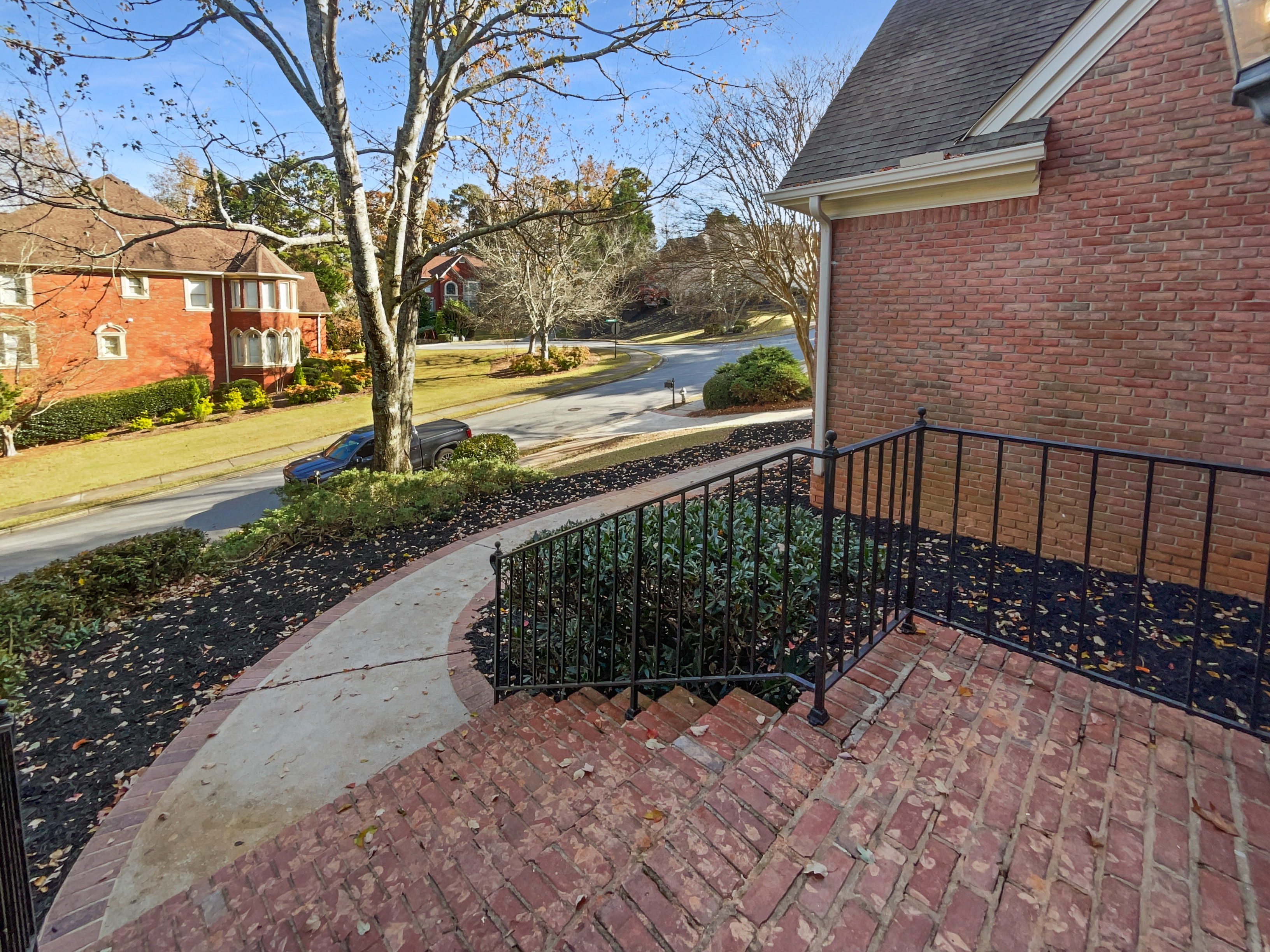 Photo 9 of 58 of 530 Kearny St, Alpharetta, GA