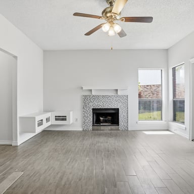 Property photo 3 of 2142 Falcon Ridge Dr