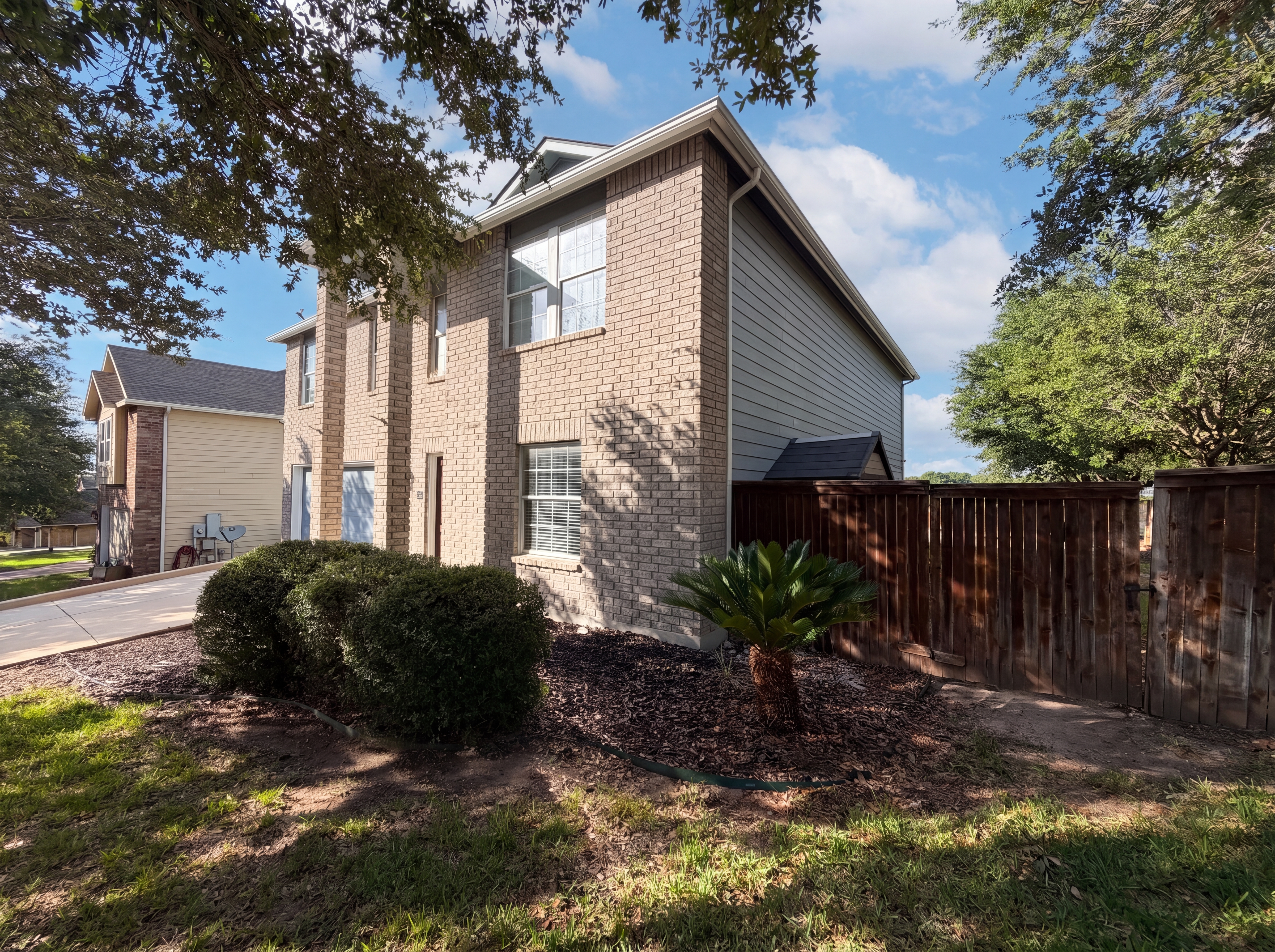 Photo 19 of 22 of 5002 Whisper Cv, Schertz, TX