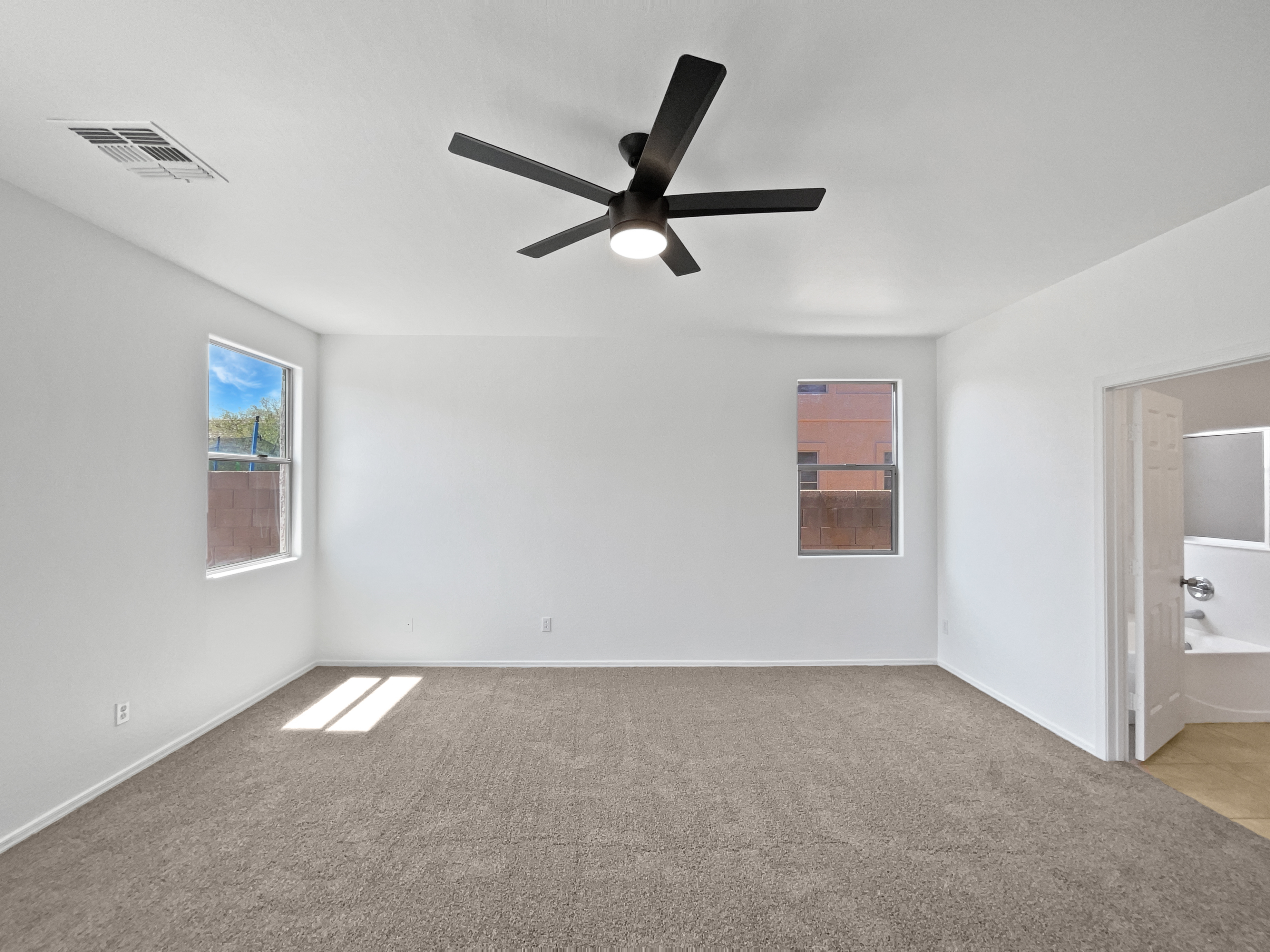 Photo 13 of 25 of 3201 W Saint Catherine Ave, Phoenix, AZ