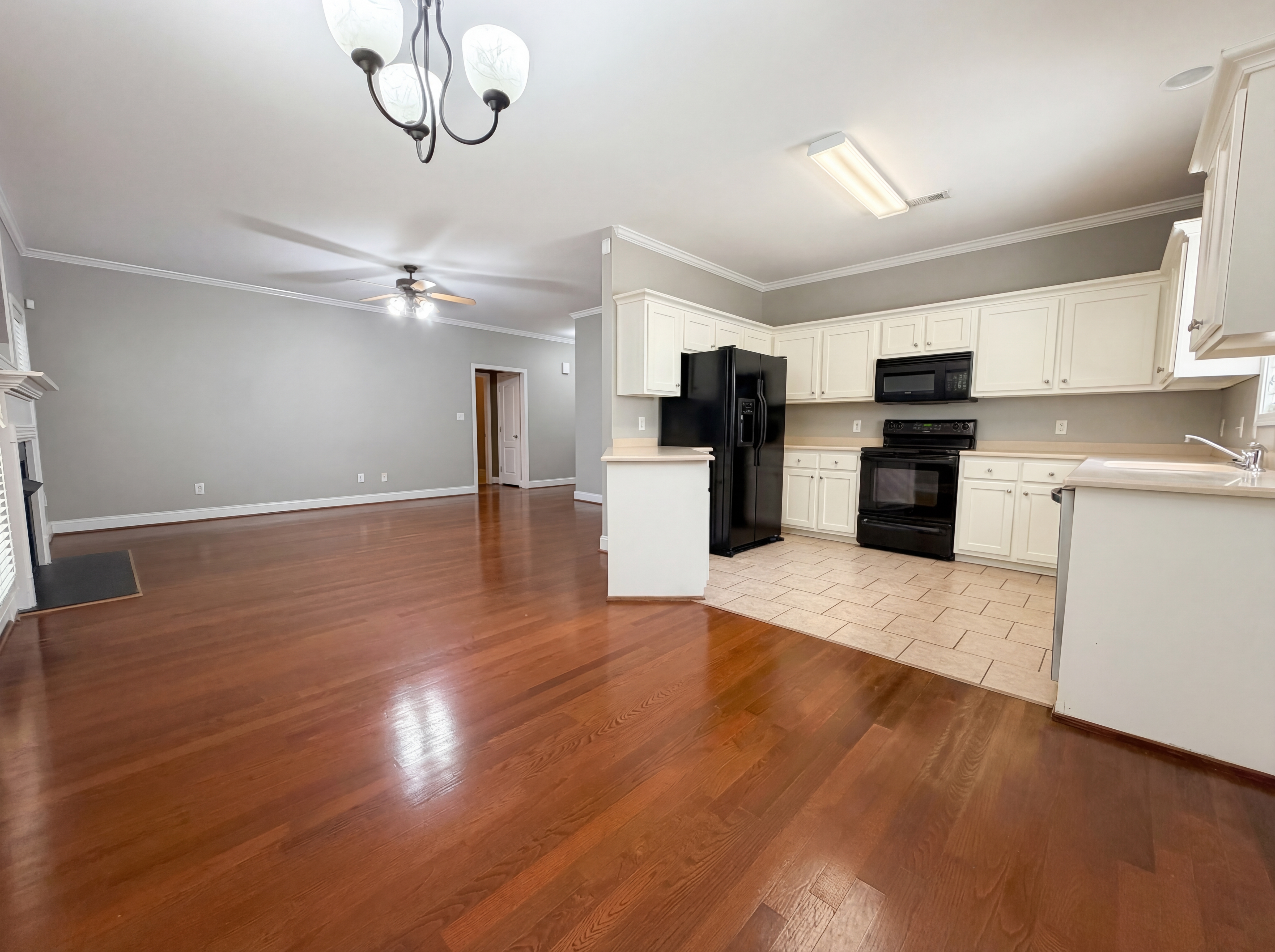Photo 13 of 18 of 4170 Hathaway Ln, Mount Olive, AL