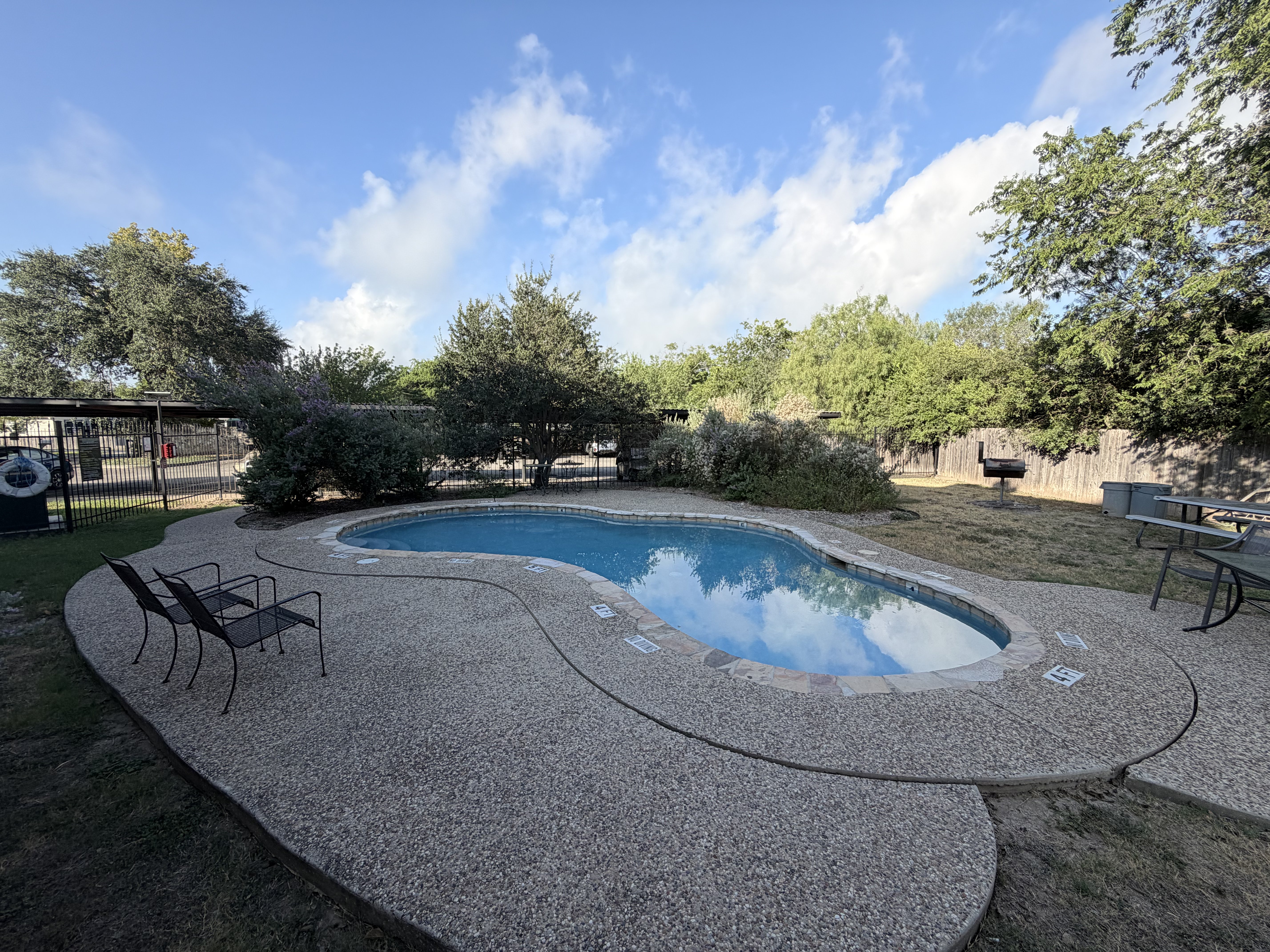 Photo 16 of 18 of 474 Seele St, New Braunfels, TX