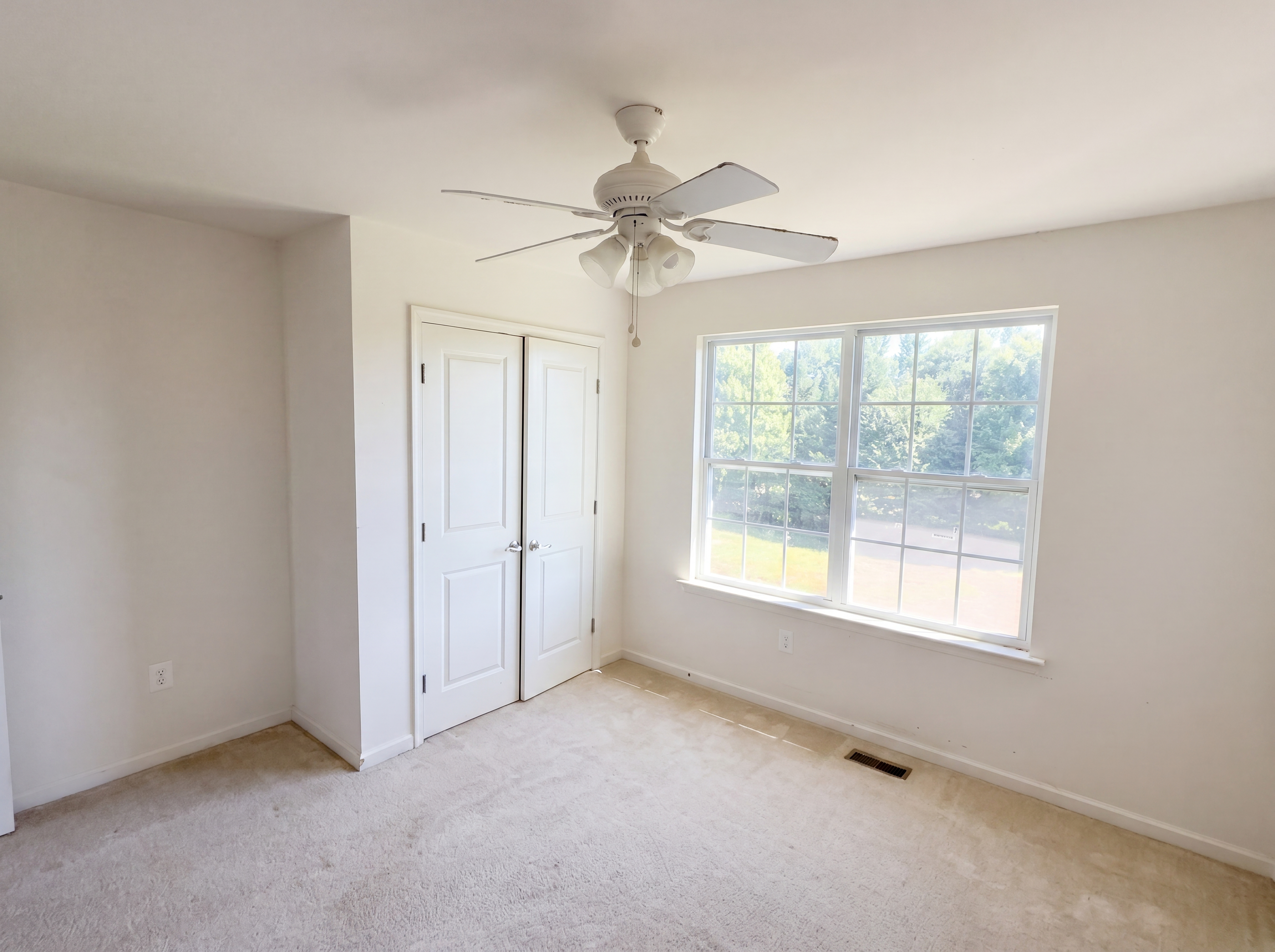 Photo 12 of 23 of 176 Bellflower Ln, Magnolia, DE
