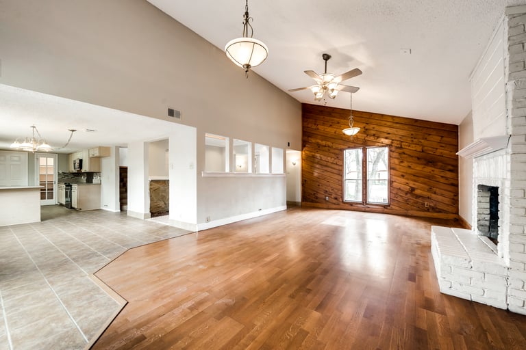 Photo 5 of 28 - 2946 Columbine Dr, Grapevine, TX 76051