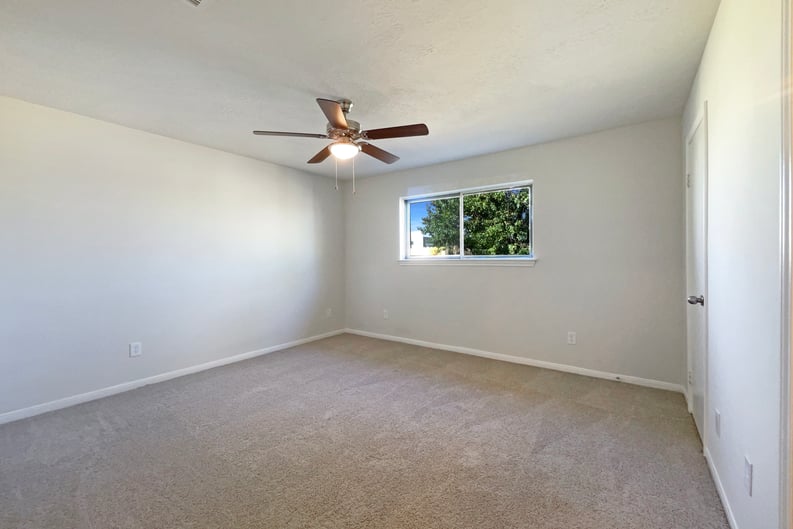 Property photo 3 of 21170 Northern Colony Ct