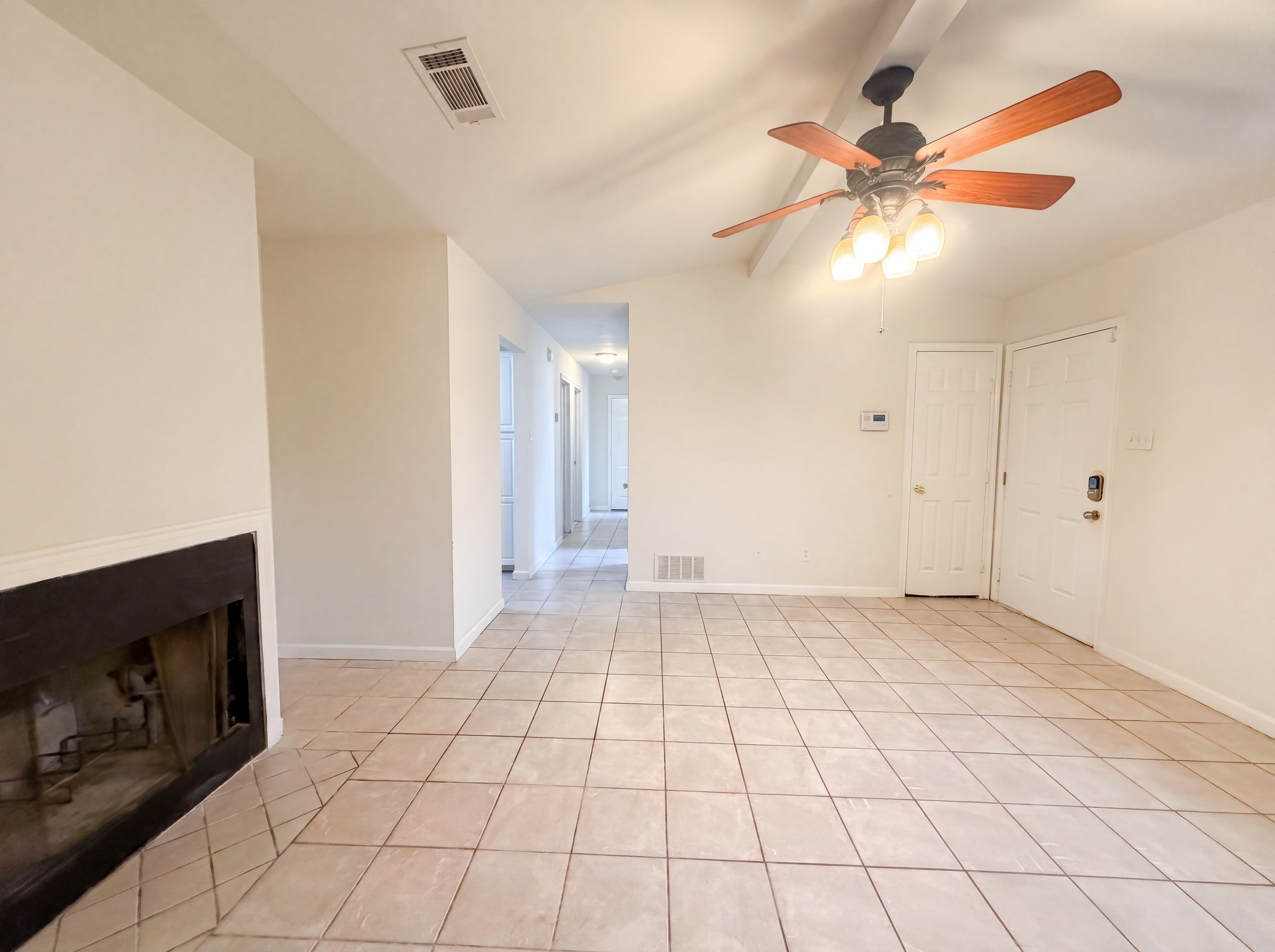 Photo 7 of 16 of 912 Hackberry St, Copperas Cove, TX