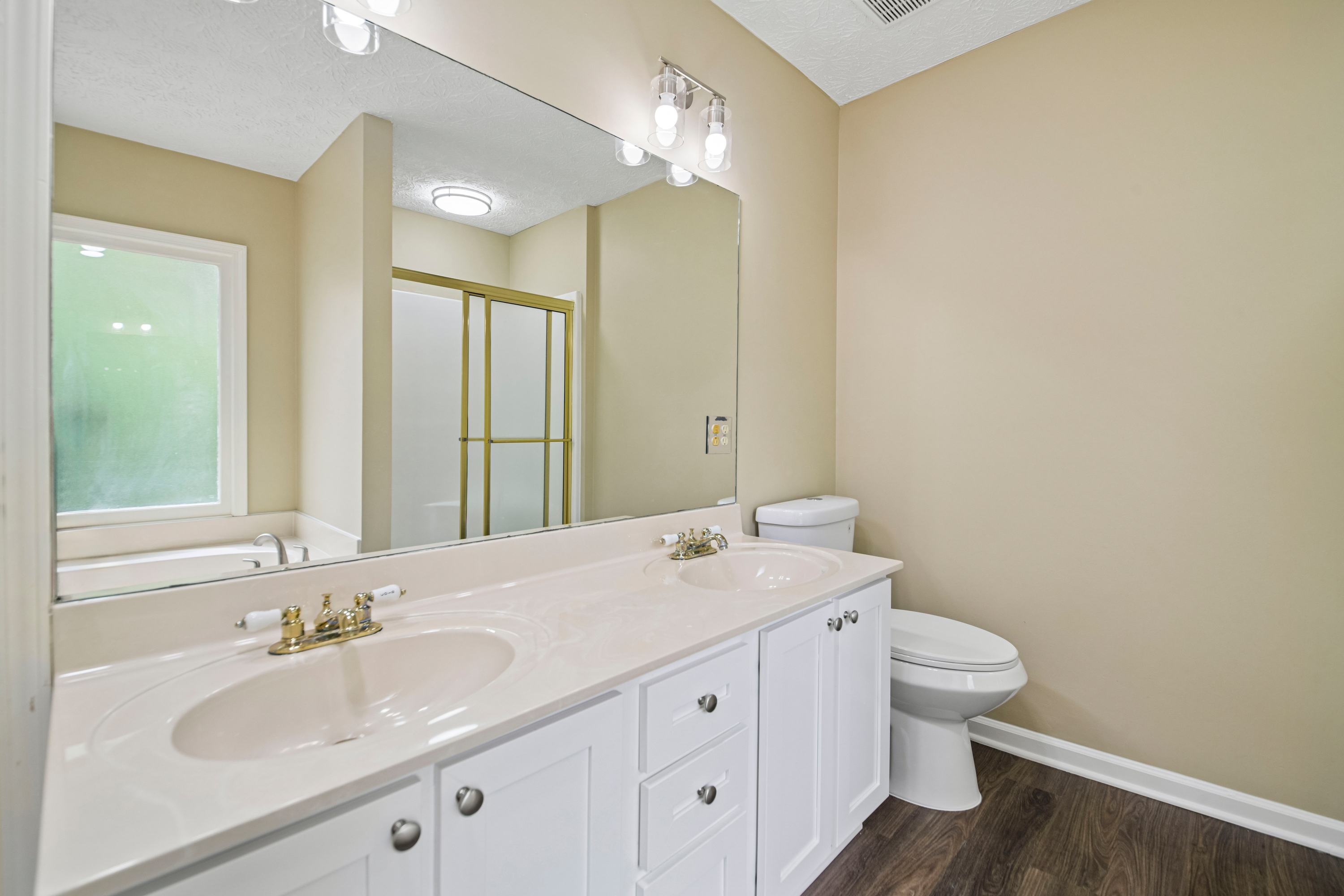 Photo 6 of 34 of 2321 Murdock Rd, Marietta, GA