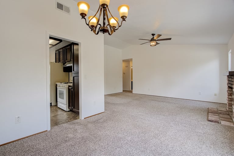 Photo 19 of 33 - 4205 Gold Ridge Way, Antelope, CA 95843