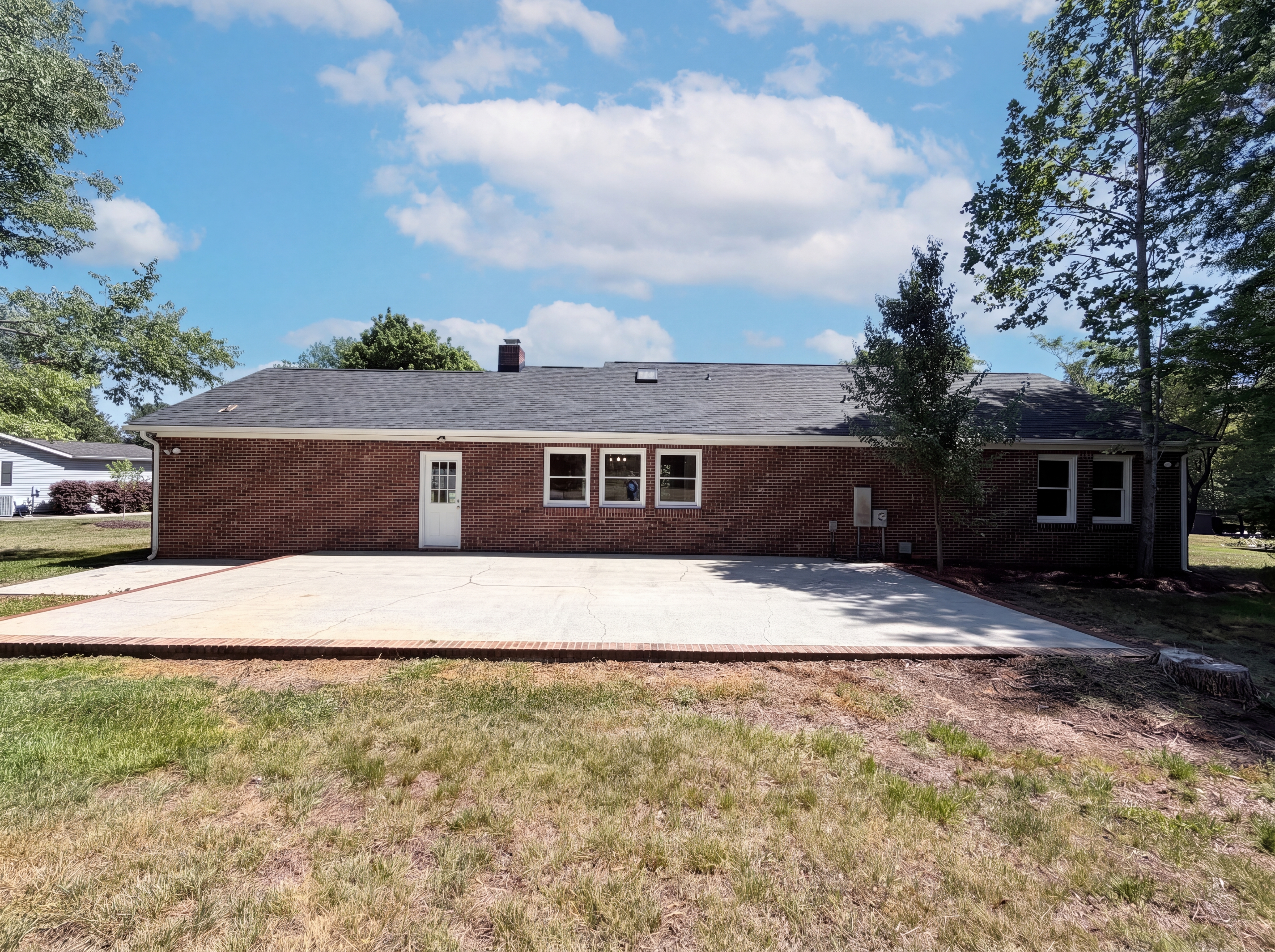 Photo 17 of 18 of 4395 Meadow Ln, Lincolnton, NC