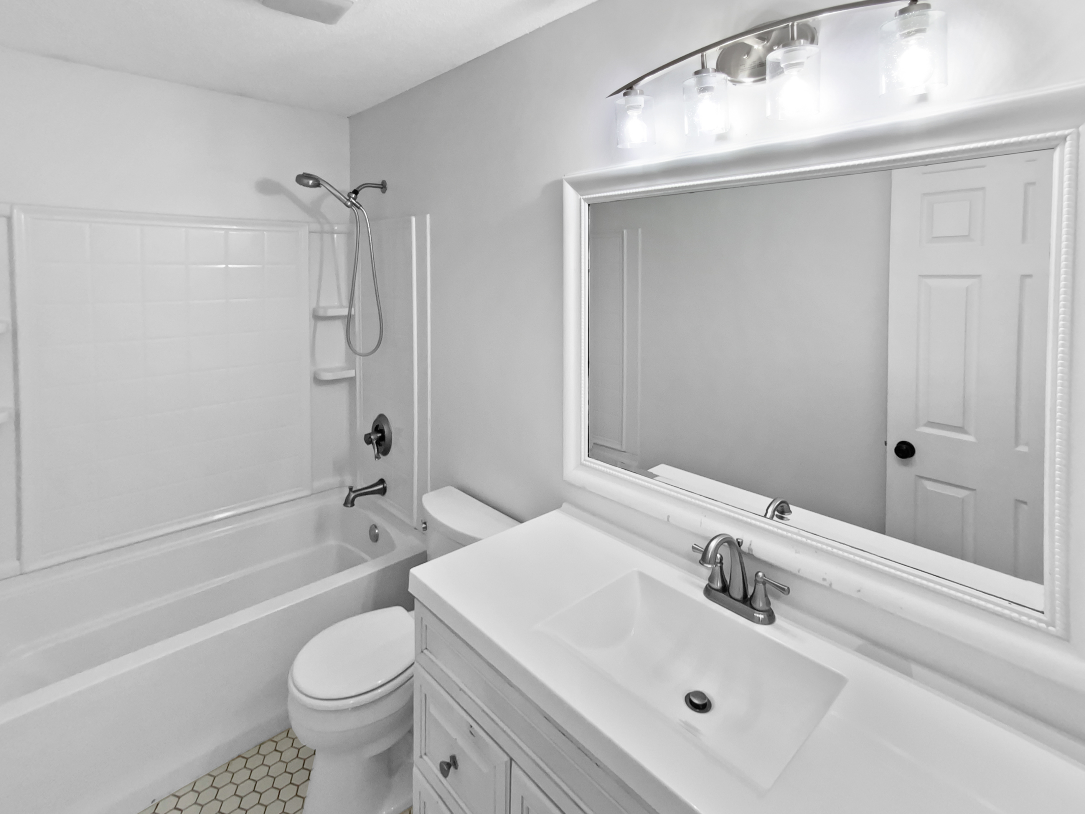 Photo 11 of 20 of 1132 Lincoln Ct, St. Paul Park, MN